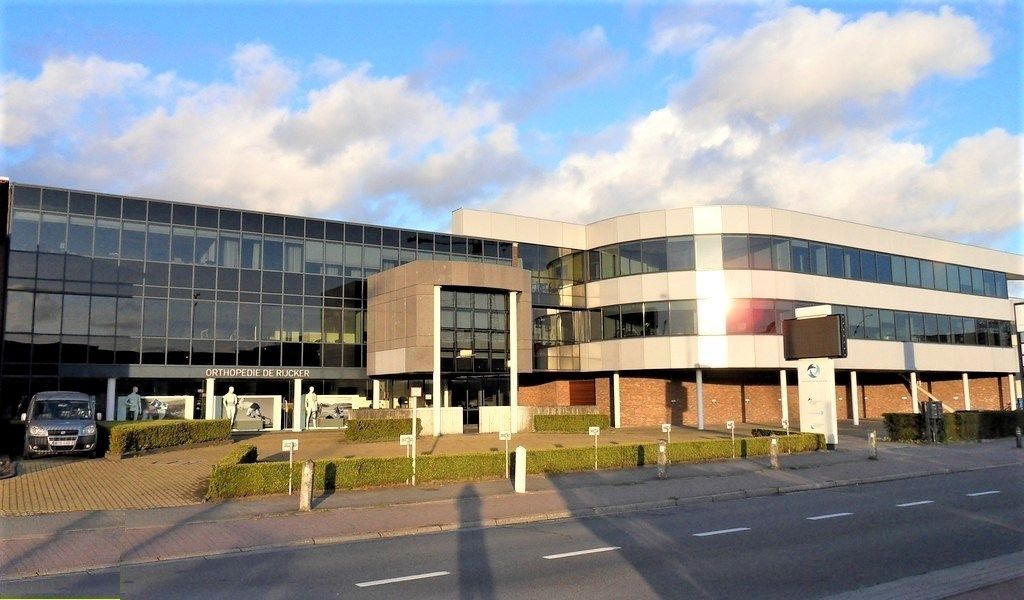 Kantoorruimte met stockageruimte te huur vlakbij klaverblad in Gent foto 25