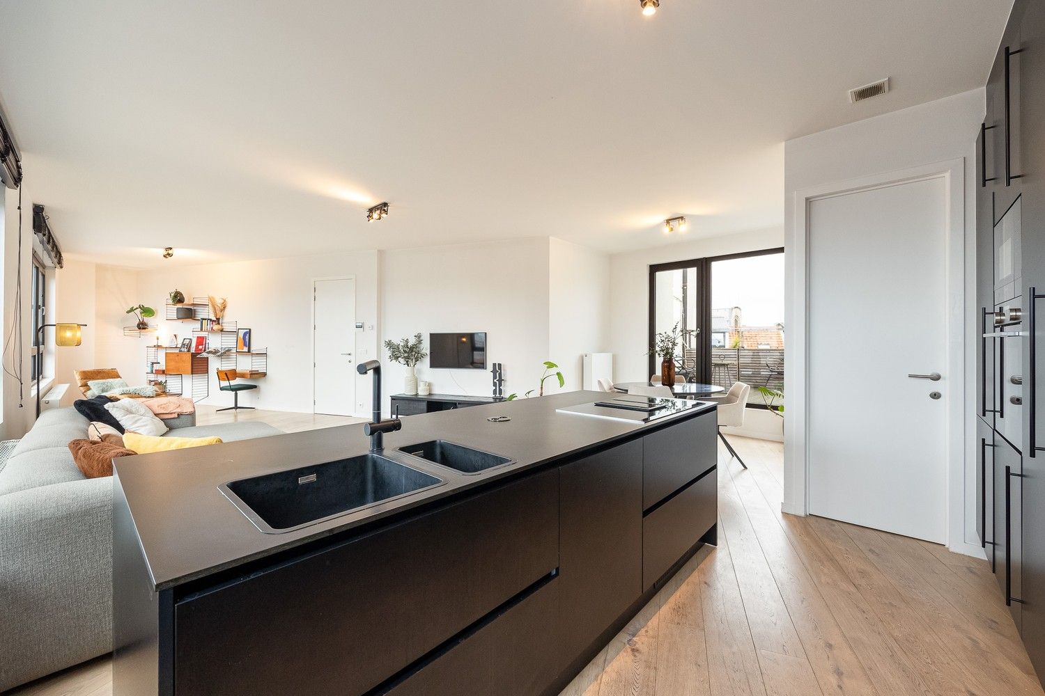 Penthouse met wow-factor in hartje Antwerpen-Zuid foto 8