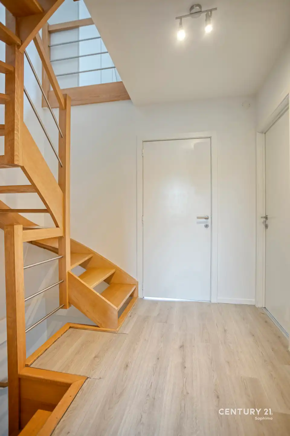 Instapklare woning met 4 slaapkamers op een rustige locatie  foto 8