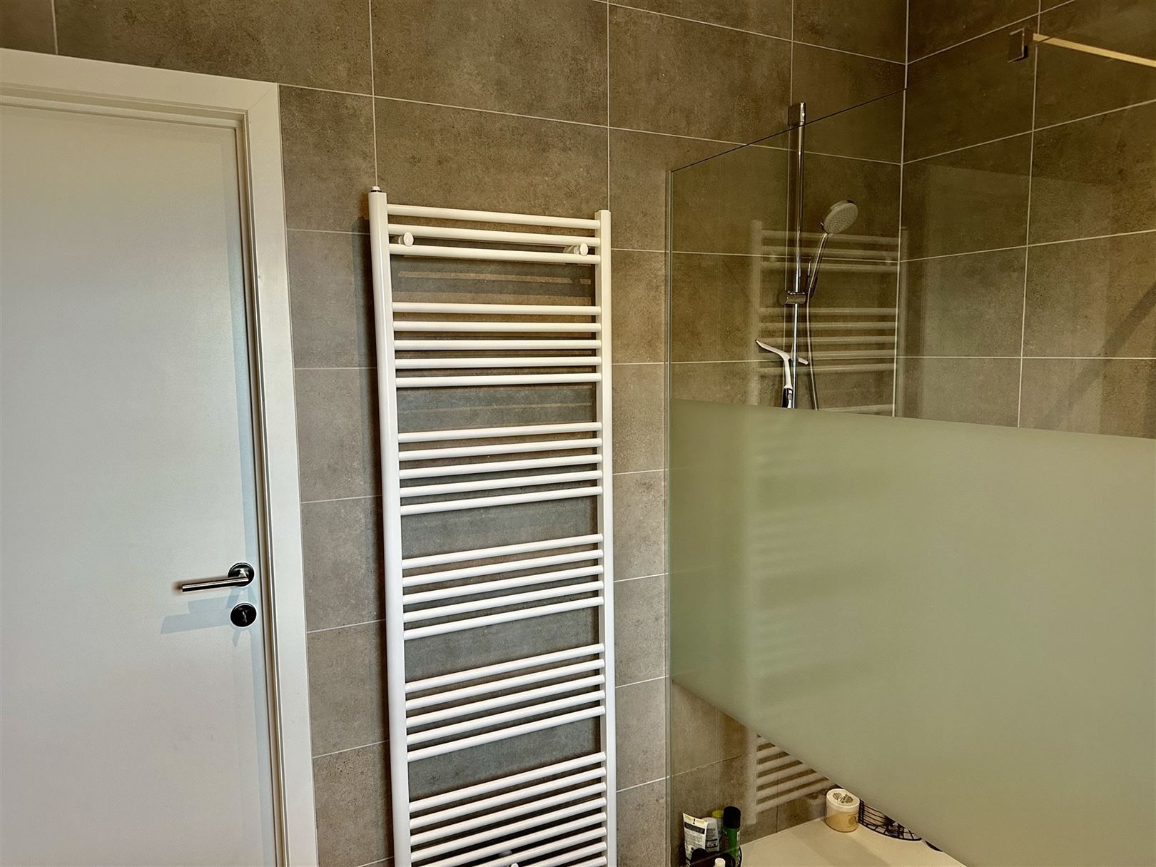 Instapklare bungalow te huur in het landelijke Maarkedal foto 8