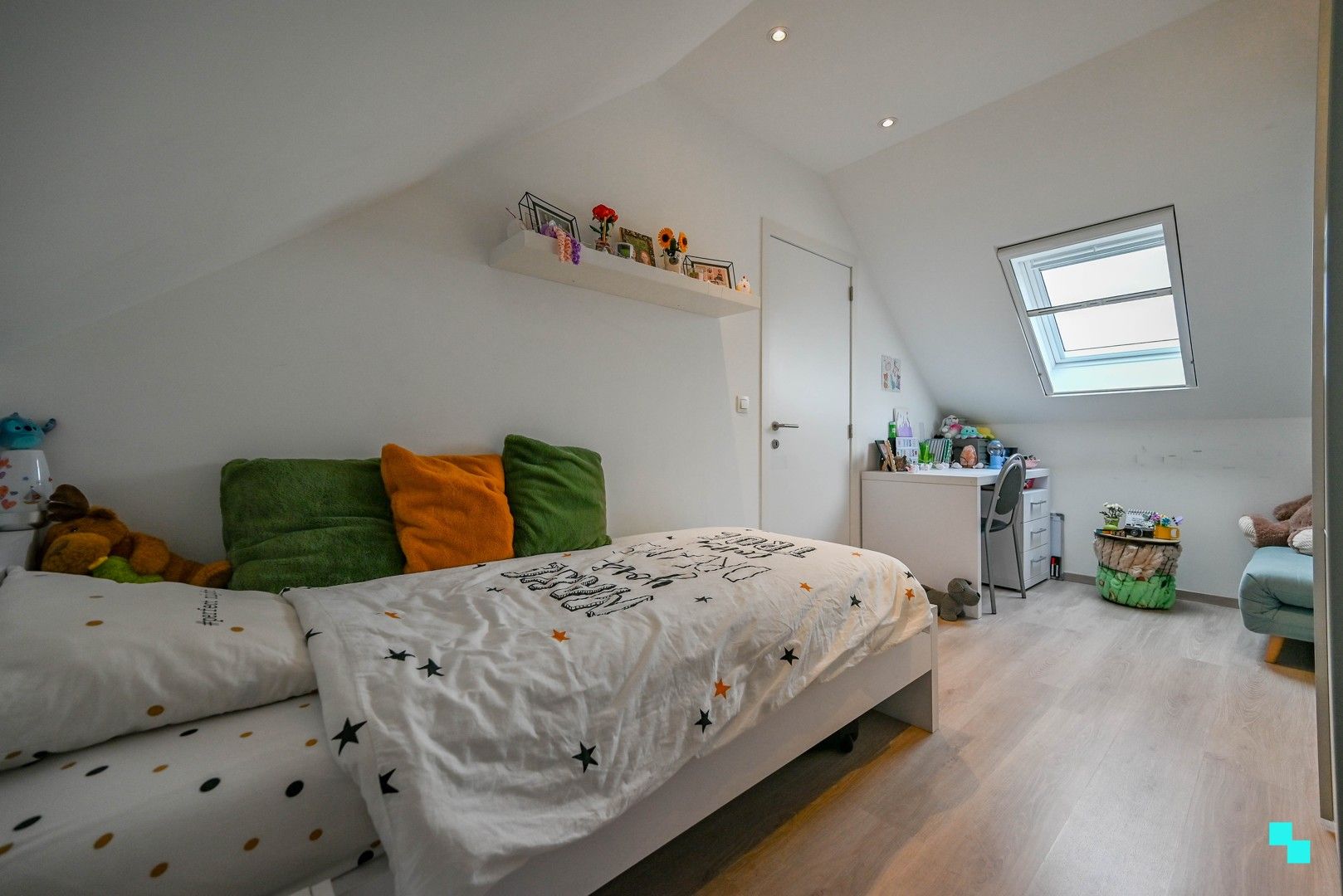 Recent gerenoveerde gezinswoning te Sint-Eloois-Winkel foto 23