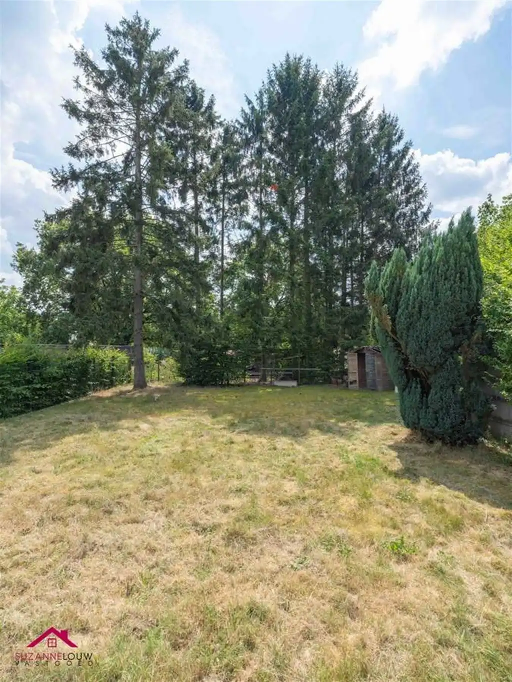 Halfopen bebouwing met kelderverdieping en ruime tuin foto 7