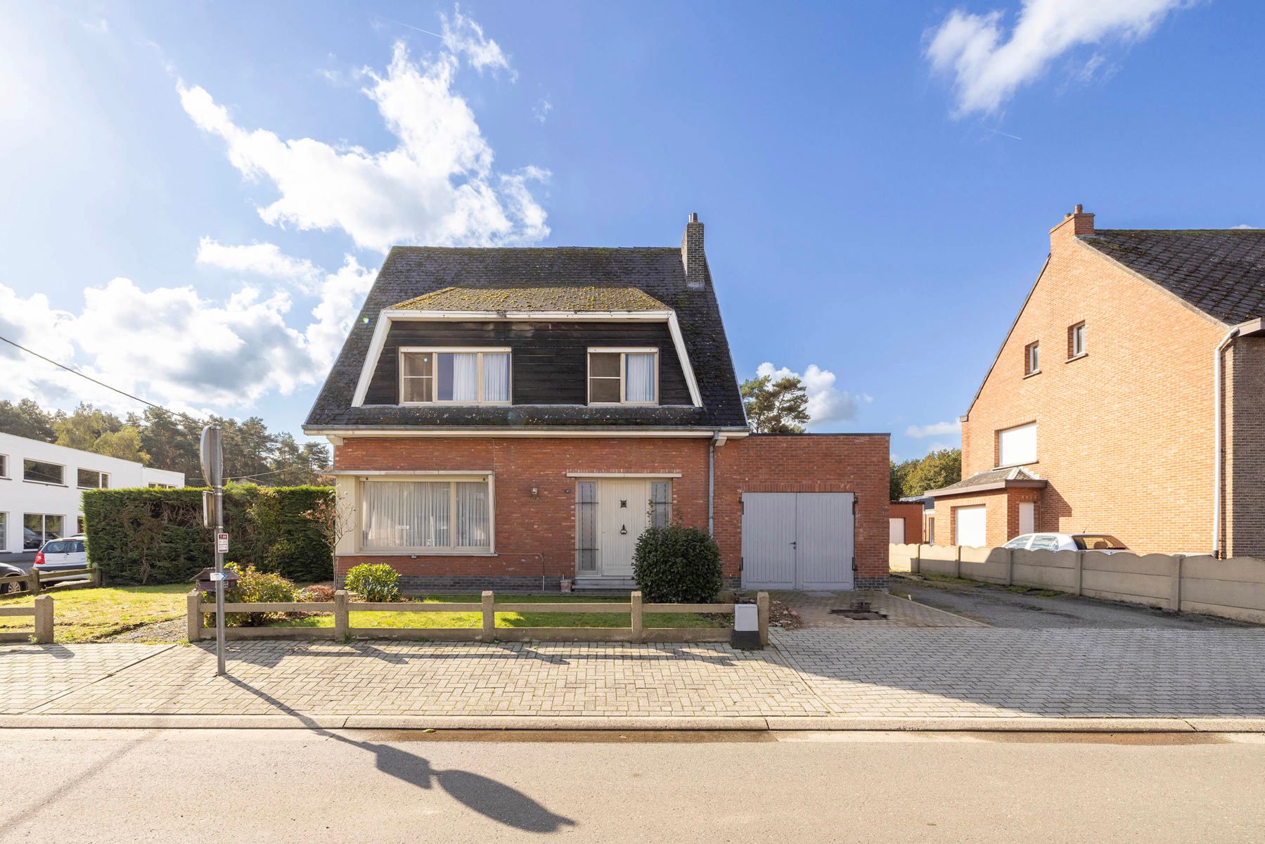 Hoofdfoto van de publicatie: Te renoveren OB met 3/4 slaapkamers op een grond van 714m² 