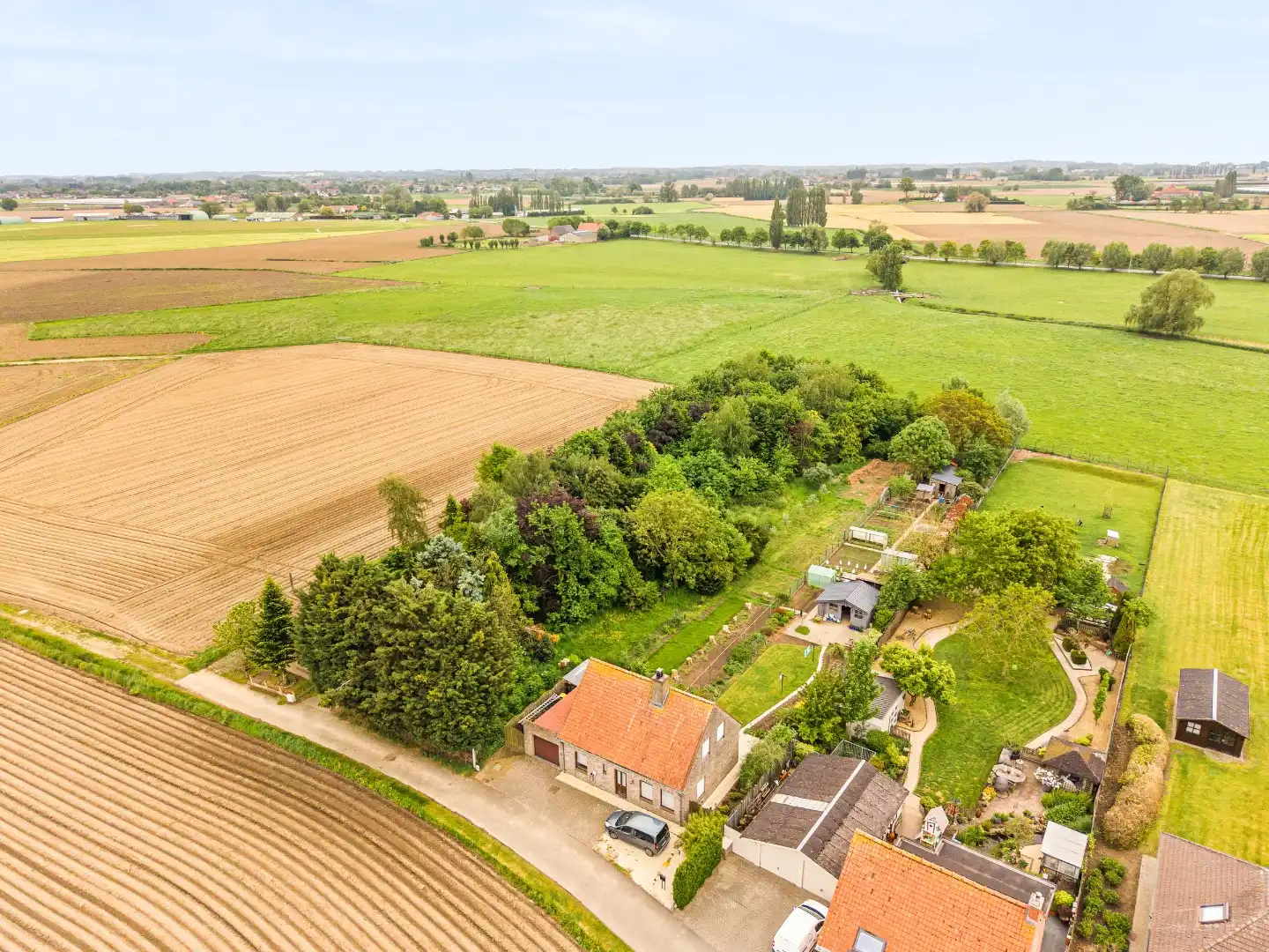 Zuidgericht perceel met prachtig landelijk verzicht op een rustige ligging in Ledegem foto 4