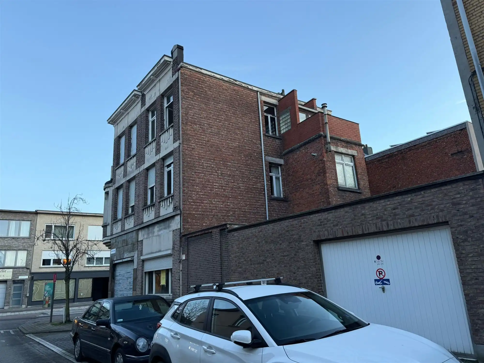 Vergund projectgebouw voor 6 appartementen + handel foto 2
