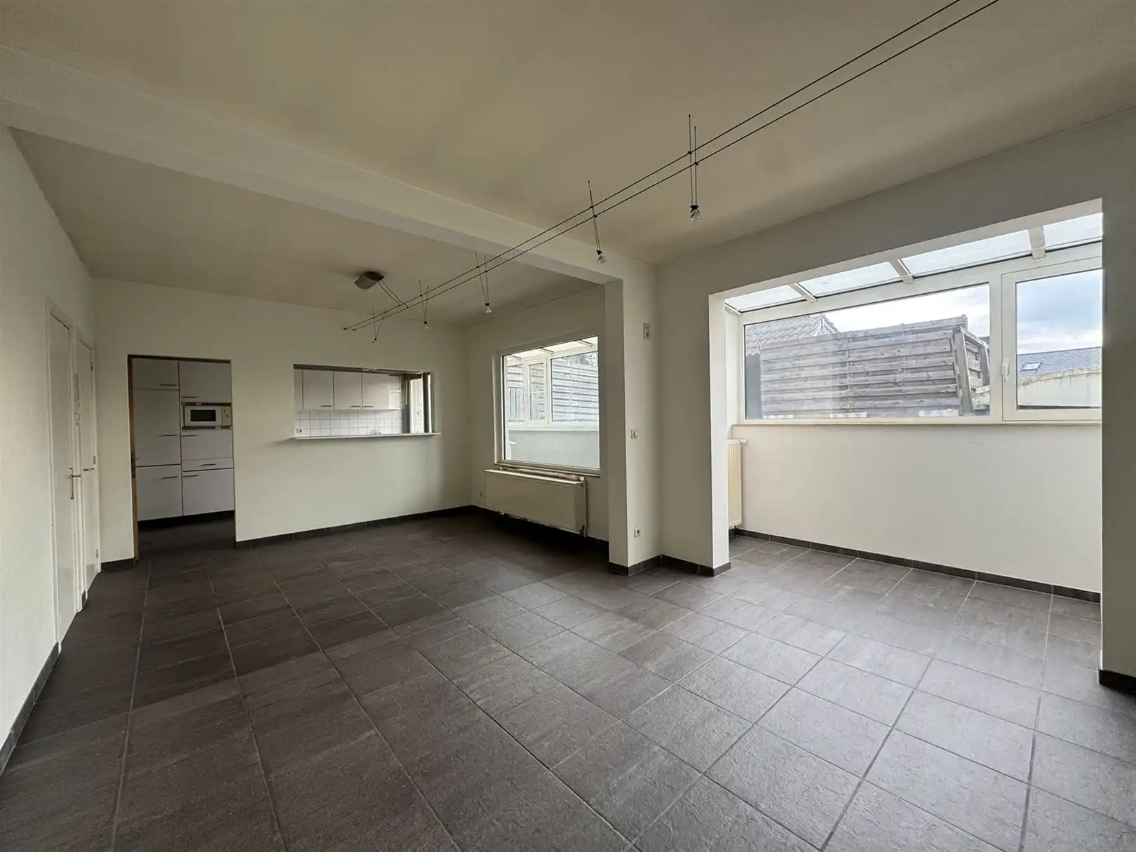 Verrassend ruime duplex aan stadsrand Sint-Niklaas foto 10