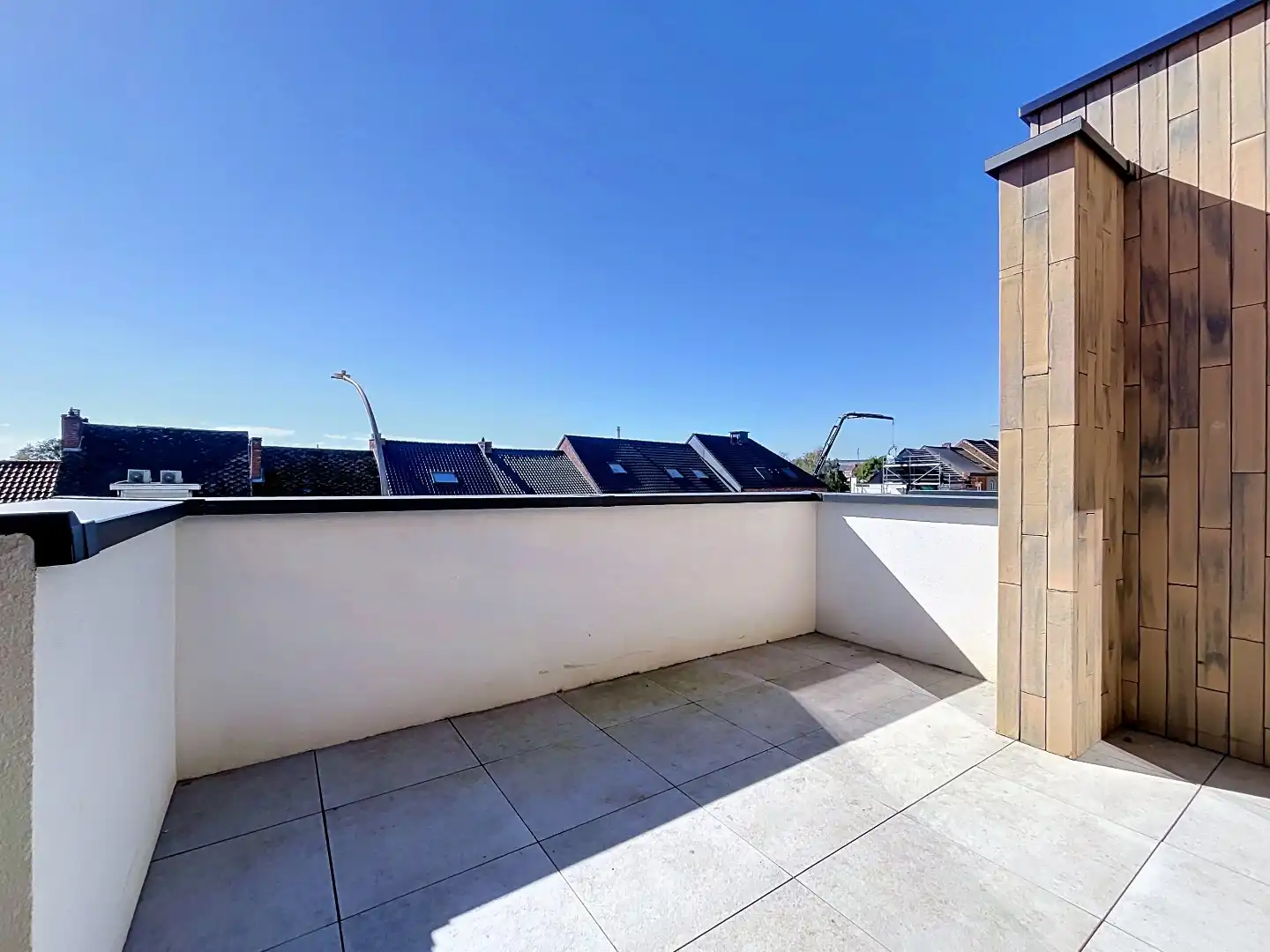 Energiezuinig 2-slaapkamerappartement met 2 staanplaatsen! foto 7