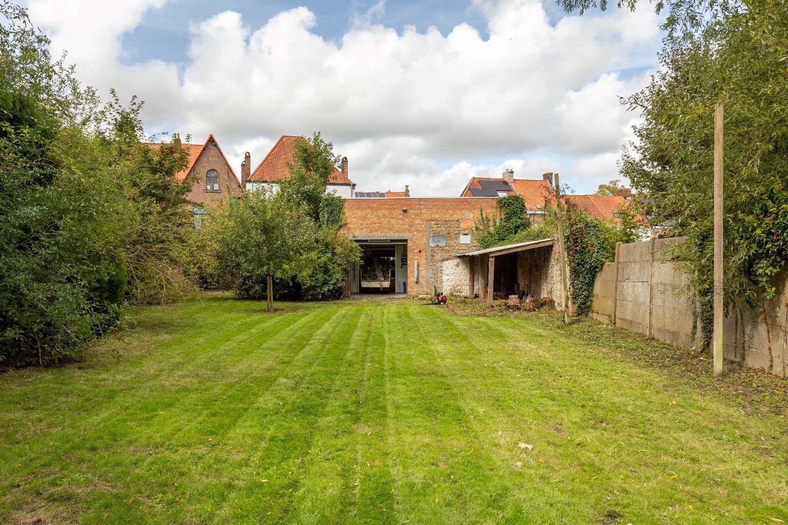 Karaktervolle, gerenoveerde en super energiezuinige woning met bureel, grote loods van 377m² en zonnig tuin nabij de Dampoort. foto 28