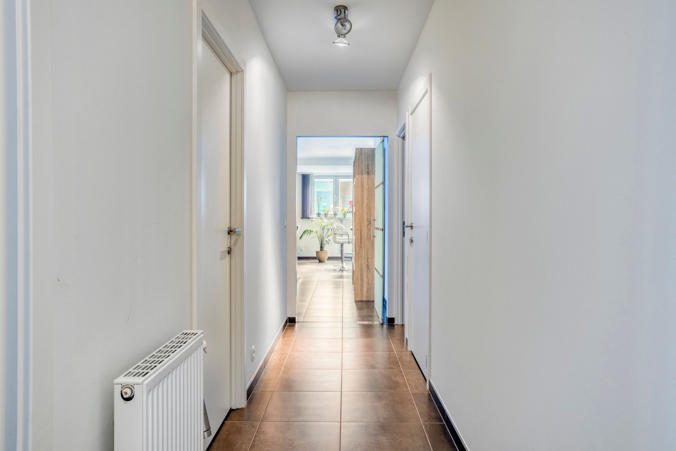 Ideaal gelegen appartement met 2 slp, parking & tuin foto 5