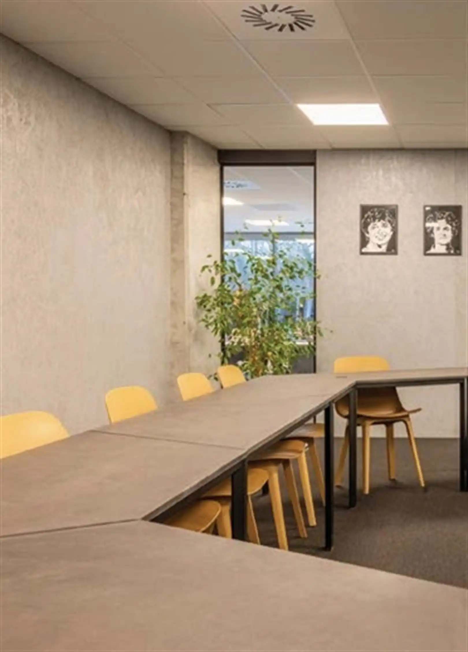 THE OFFICE: kantoren nabij Klaverblad (E17/E40)  foto 7