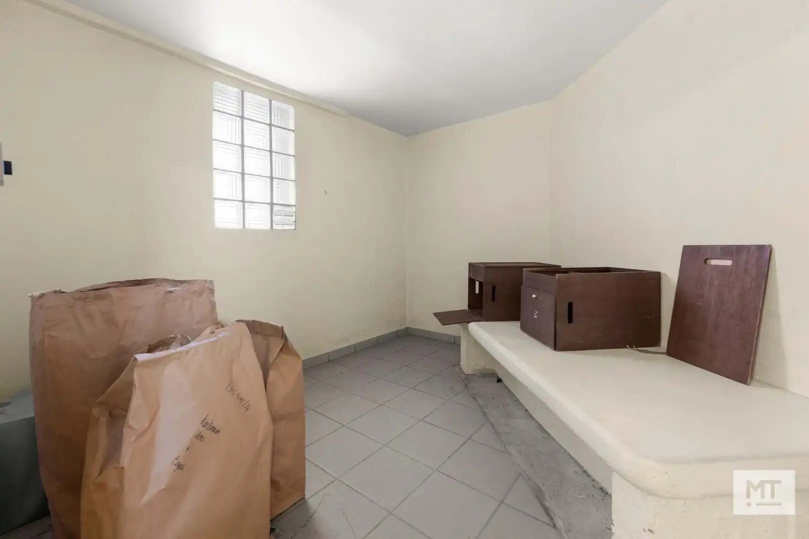 Voormalig politiecommissariaat te koop in Westrozebeke foto 14