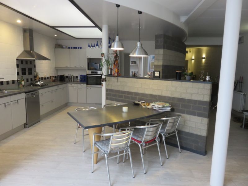 Ruime woning met 4 slaapkamers foto 11