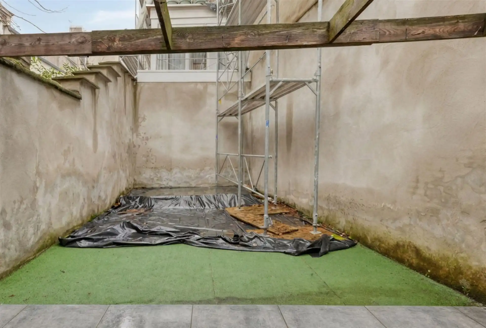 Te renoveren herenwoning met een bew. opp. van 248m²! foto 18