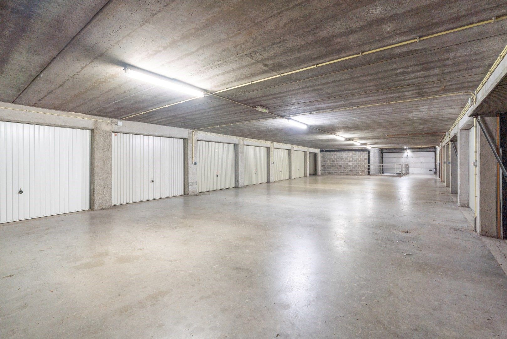 Penthouse met 4 slaapkamers en ruime terrassen foto 21