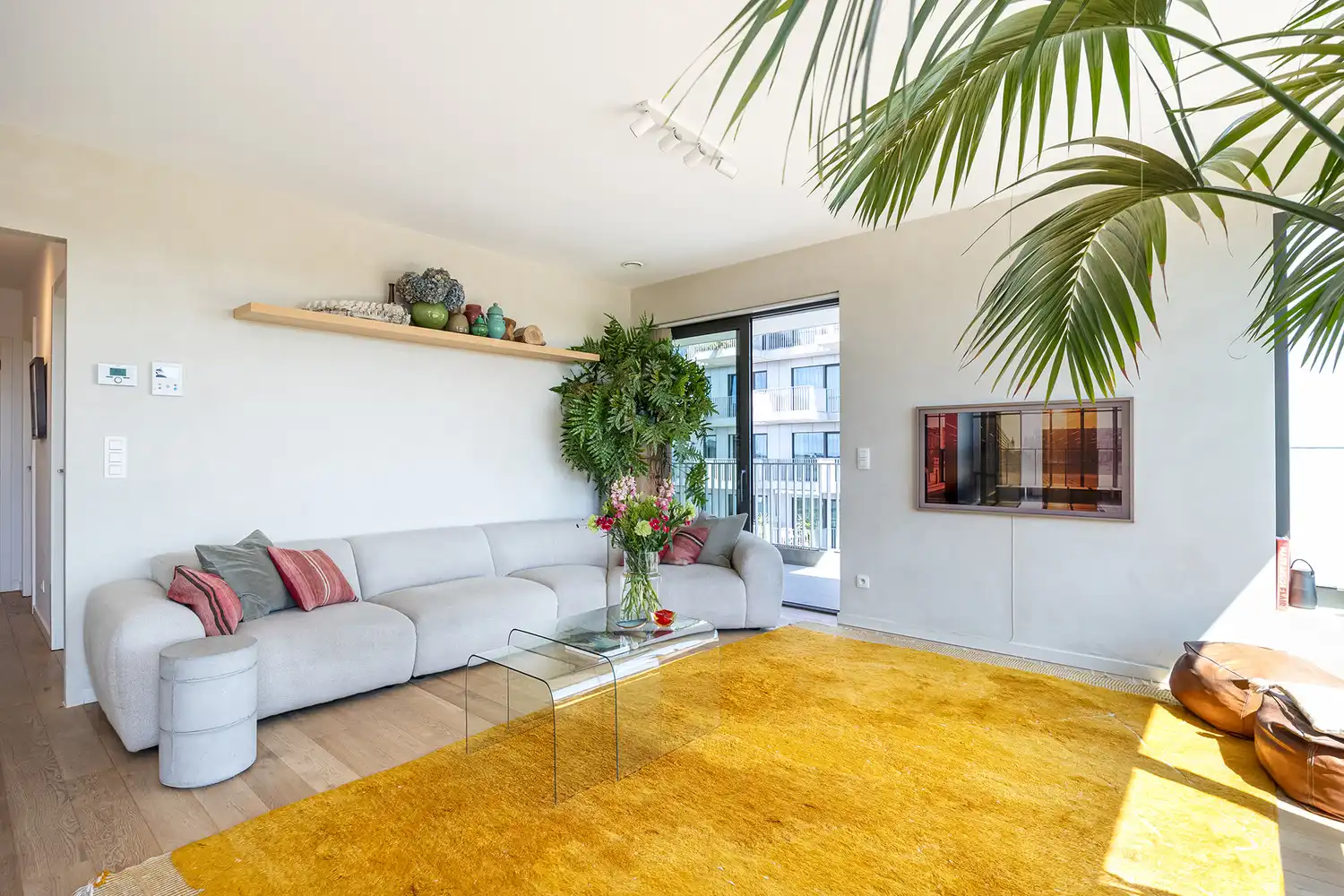 Luxueus en zorgeloos wonen op hoog niveau in de iconische Residentie Louise Marie - 2 slaapkamers en ruim terras (EPC A!) - verkoop onder het registratiestelsel! foto 16