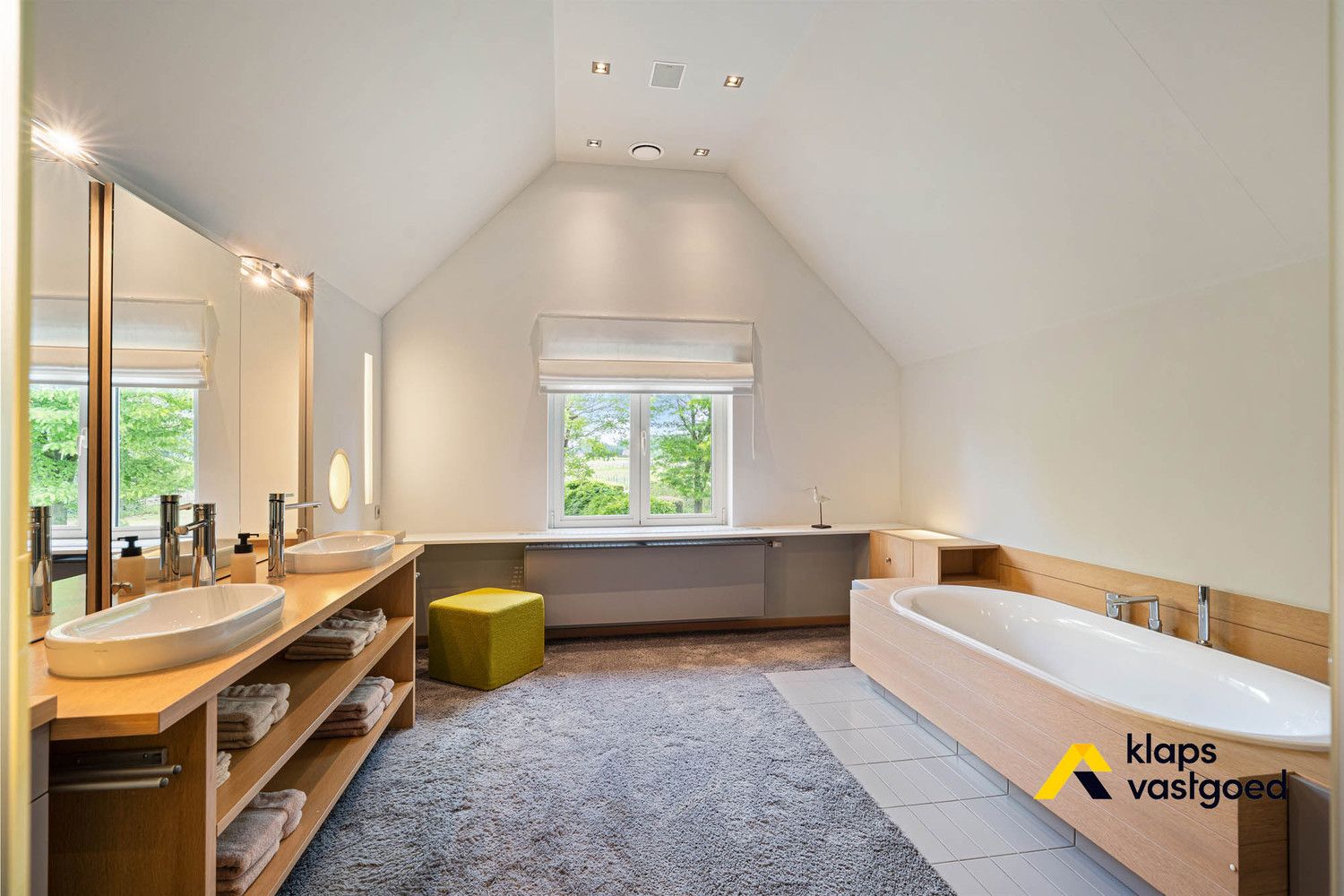 Uitzonderlijk mooie villa op 2.114 M2 in Kinrooi. foto 20