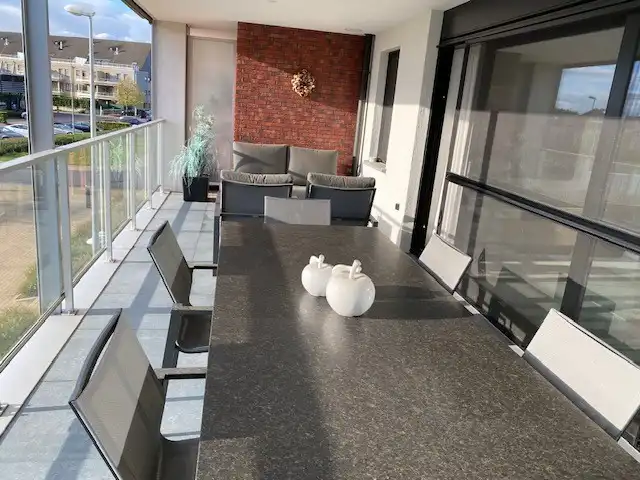 Ruim en instapklaar appartement met 3 slaapkamers, 2 terrassen en garage. foto 23