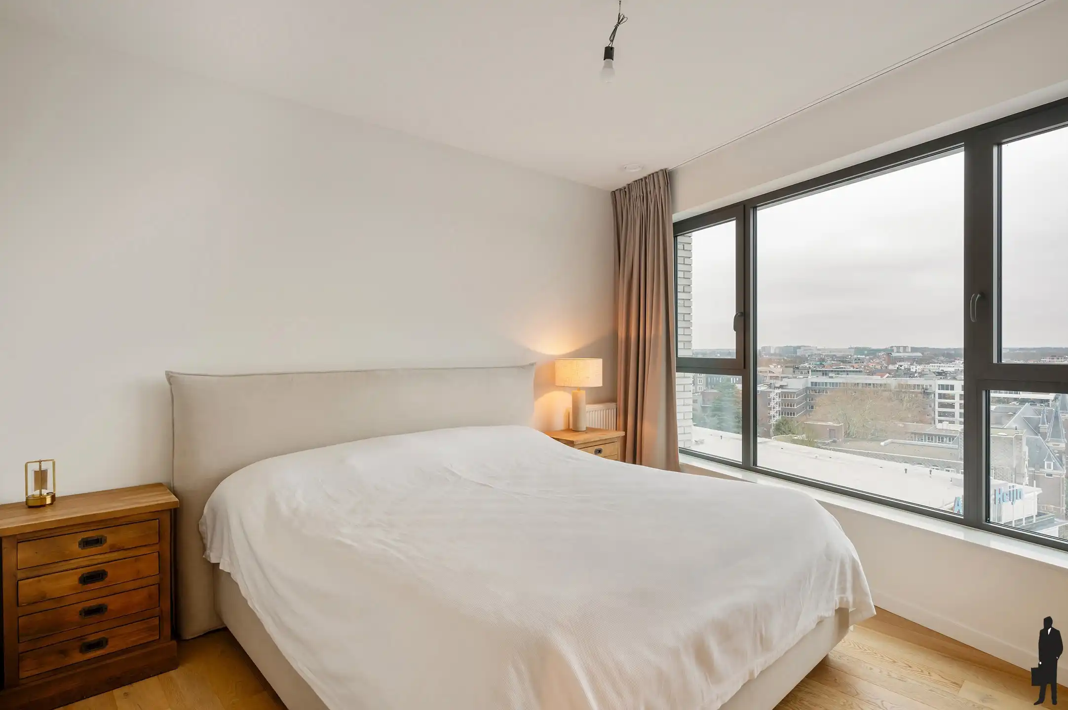 Exclusief hoekappartement op de 11de verdieping met terras en prachtige zichten.&nbsp; foto 12