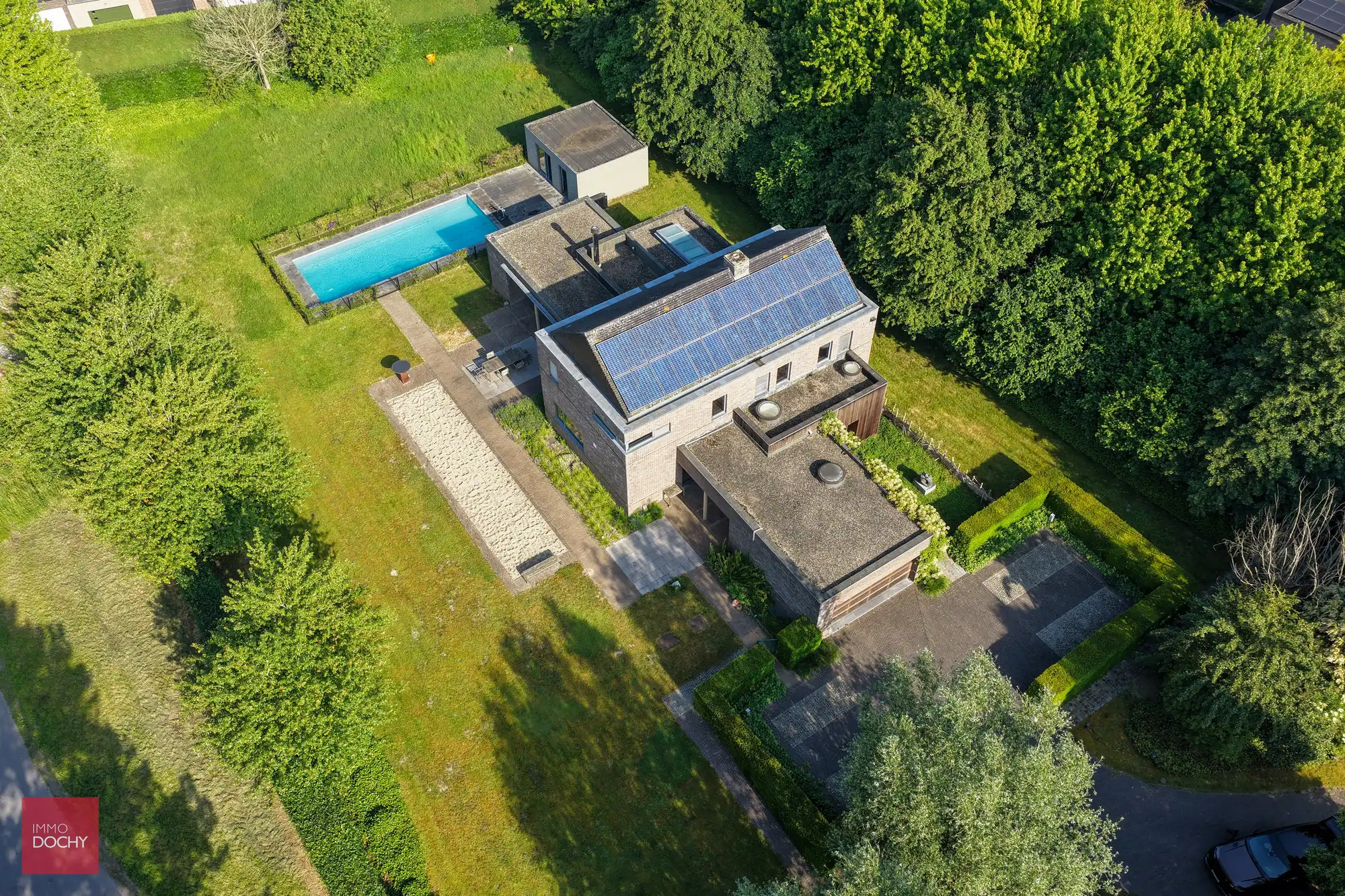 Ruime villa te huur foto 3