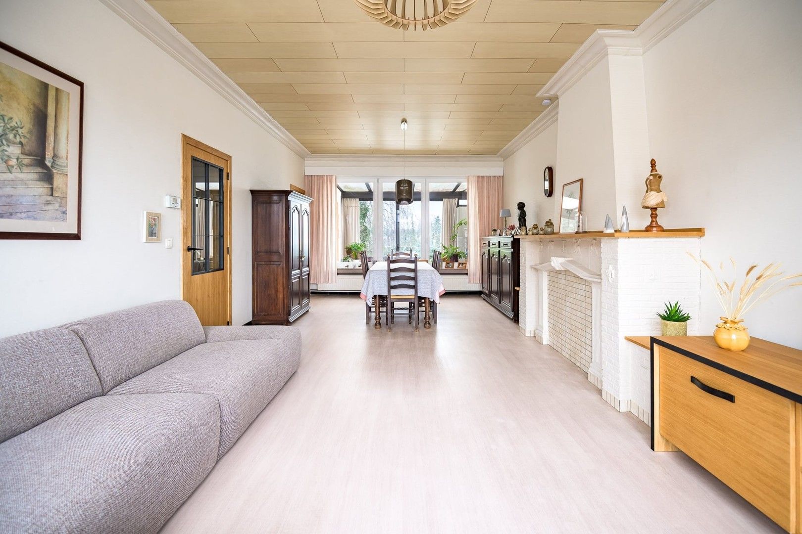 Instapklare woning met garage in een rustige straat! foto 7