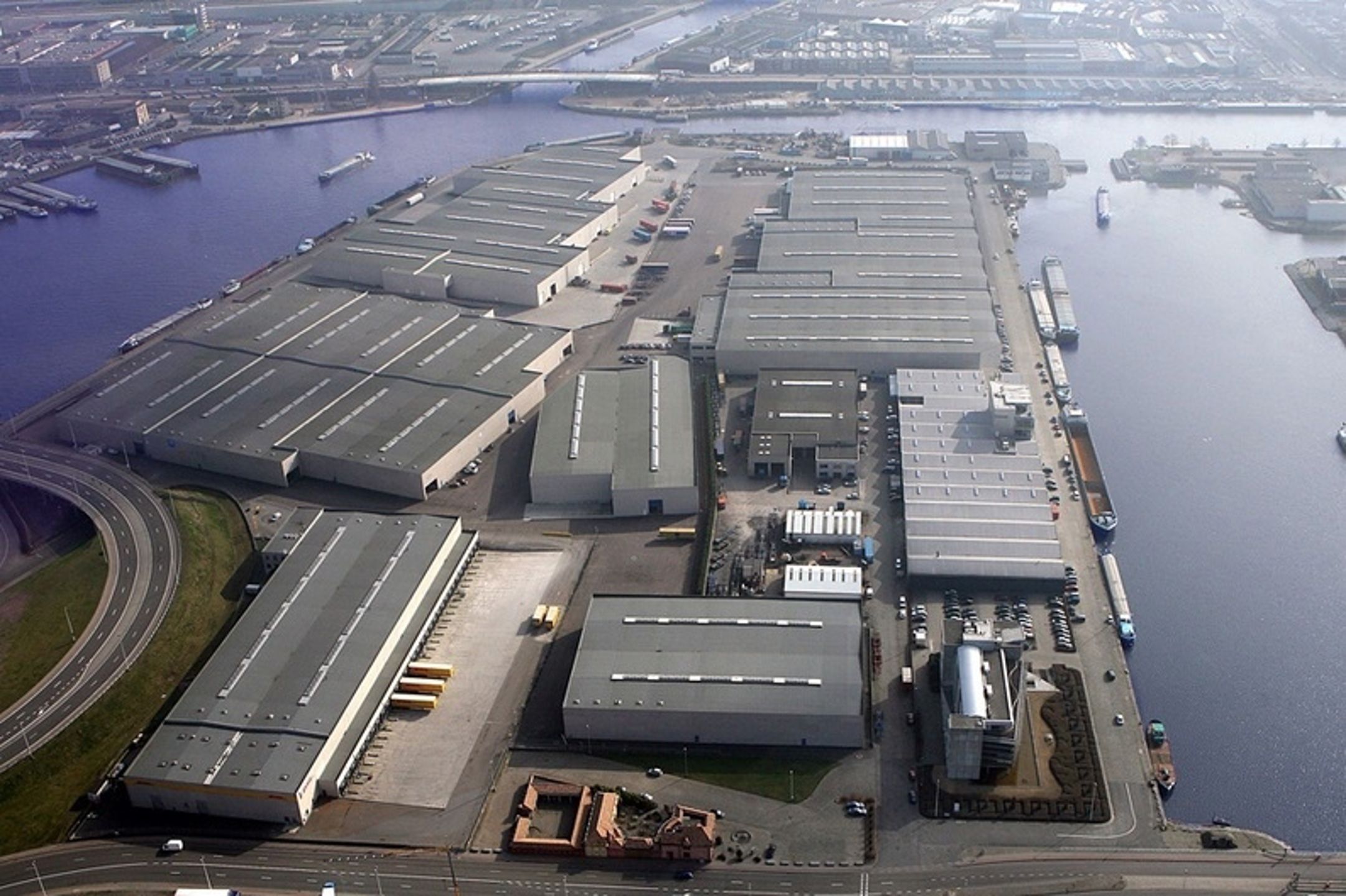 Antwerpen: kantoor 360m²  in Haven Antwerpen foto 8