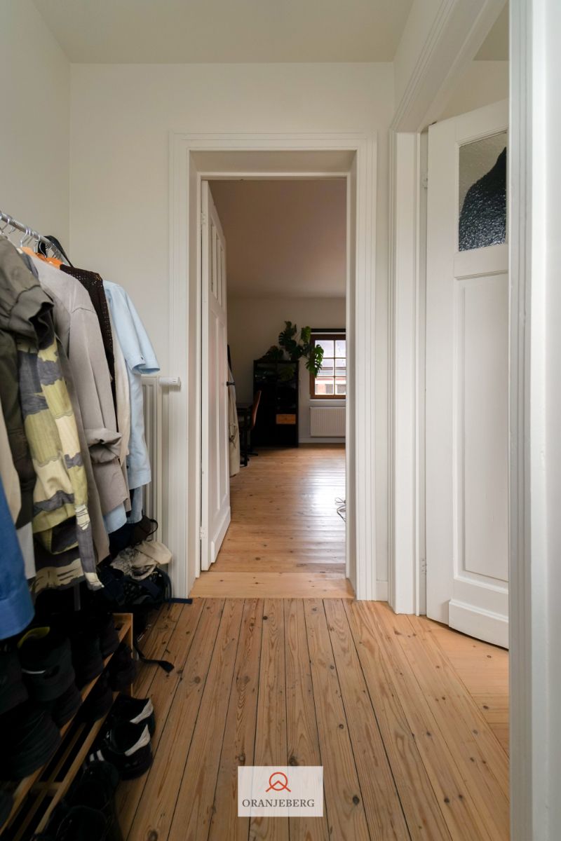 Gerenoveerde herenwoning met 4 slpk's vlakbij Muinkpark foto 42
