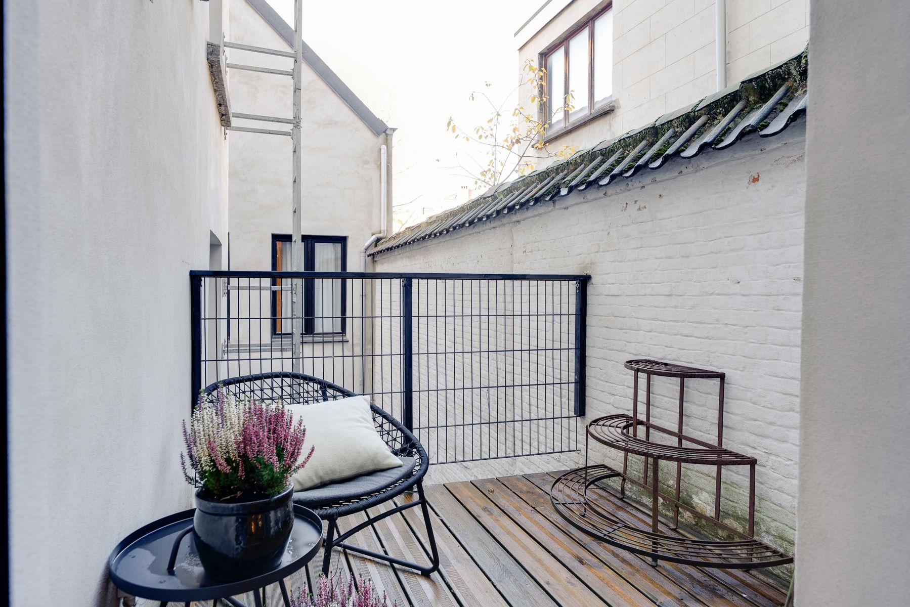 Karaktervol appartement met terras op het trendy Zuid foto 4