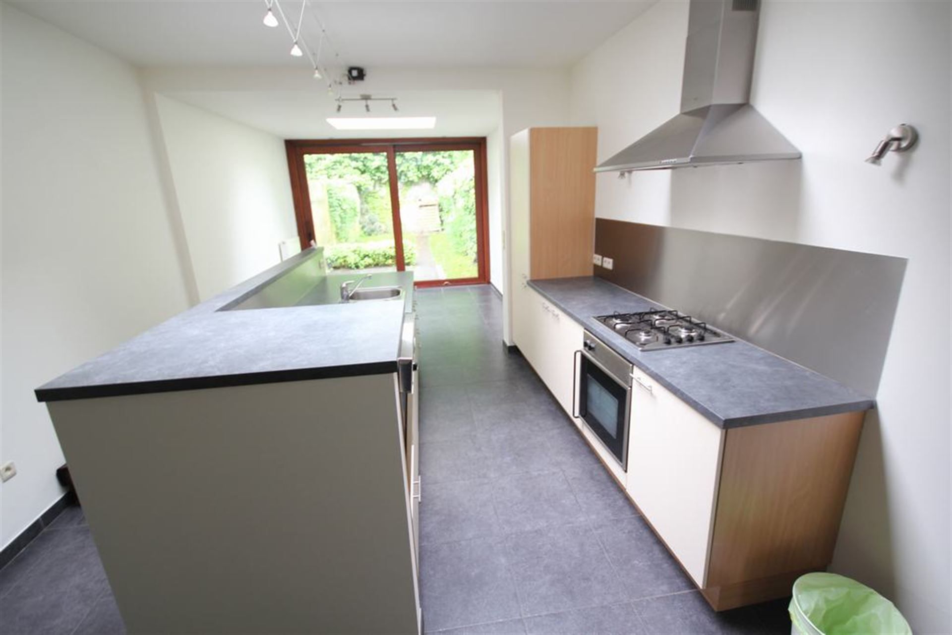 Gezellige en mooi gerenoveerde stadswoning  foto 2