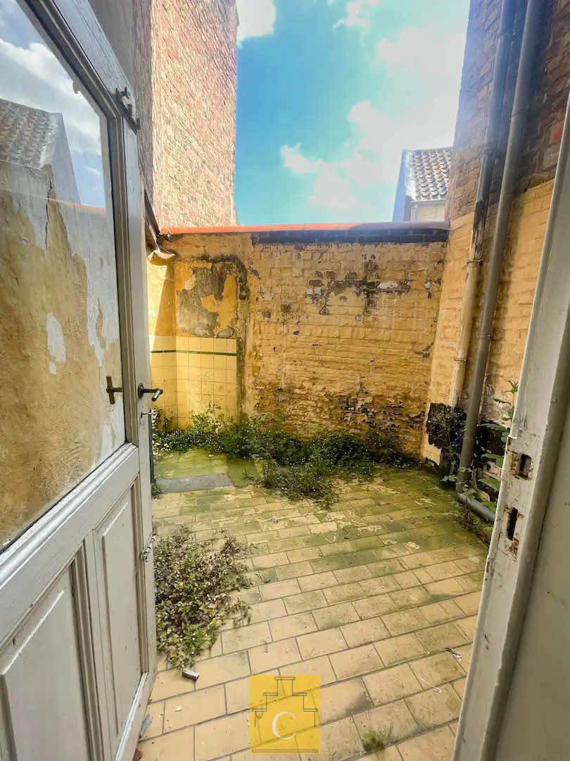 Eclectisch Burgershuis uit het begin van de 20e eeuw — een beschermd monument met karakter en uitstraling. foto 6