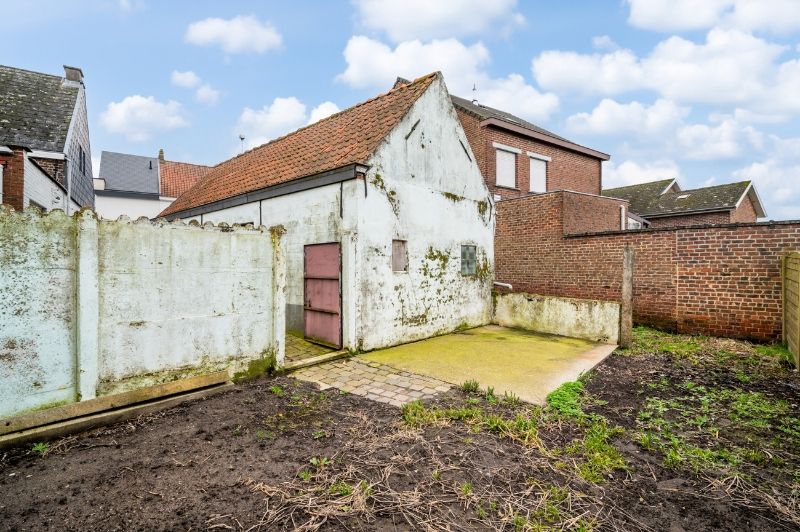 TE RENOVEREN WONING MET TUIN BIJ CENTRUM VAN GAVERE foto 14