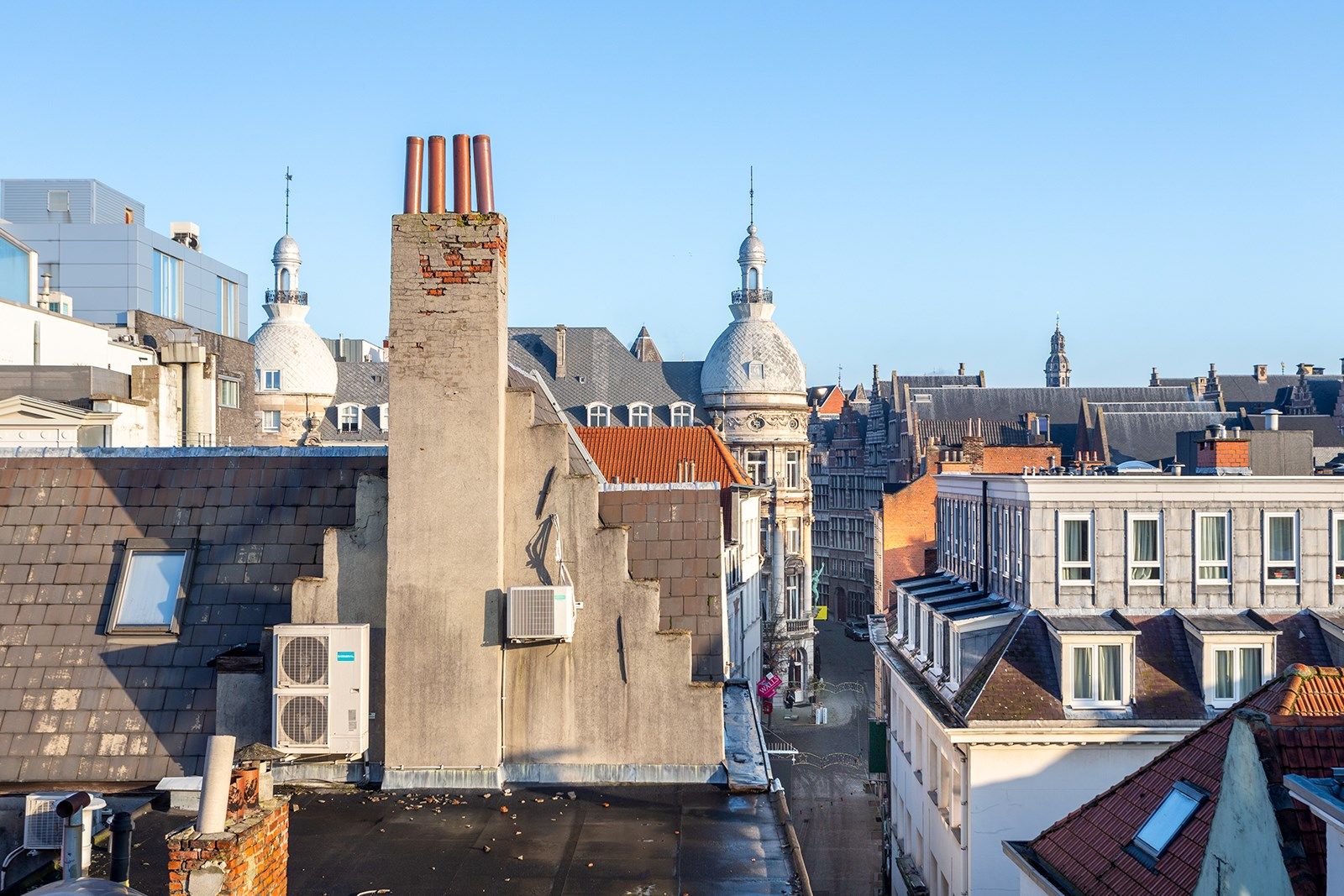 Prachtig zicht over de tijdloze schoonheid van de stad. foto 26