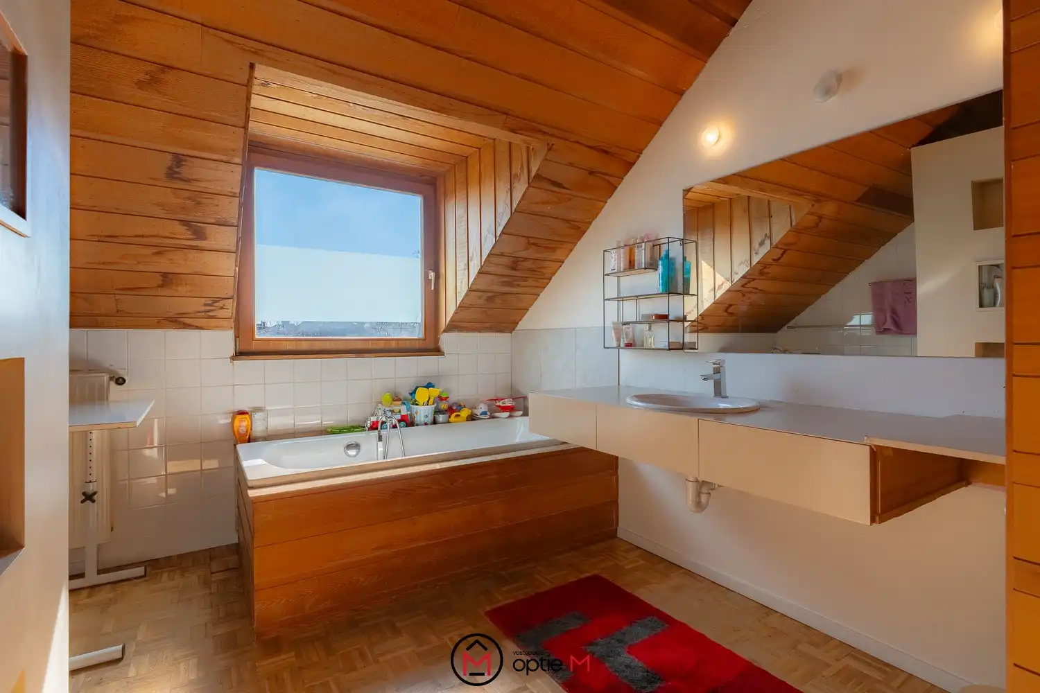 EXCLUSIEVE VIERKANTSHOEVE MET KARAKTER, RUIMTE EN UITZONDERLIJK WOONGEVOEL foto 20