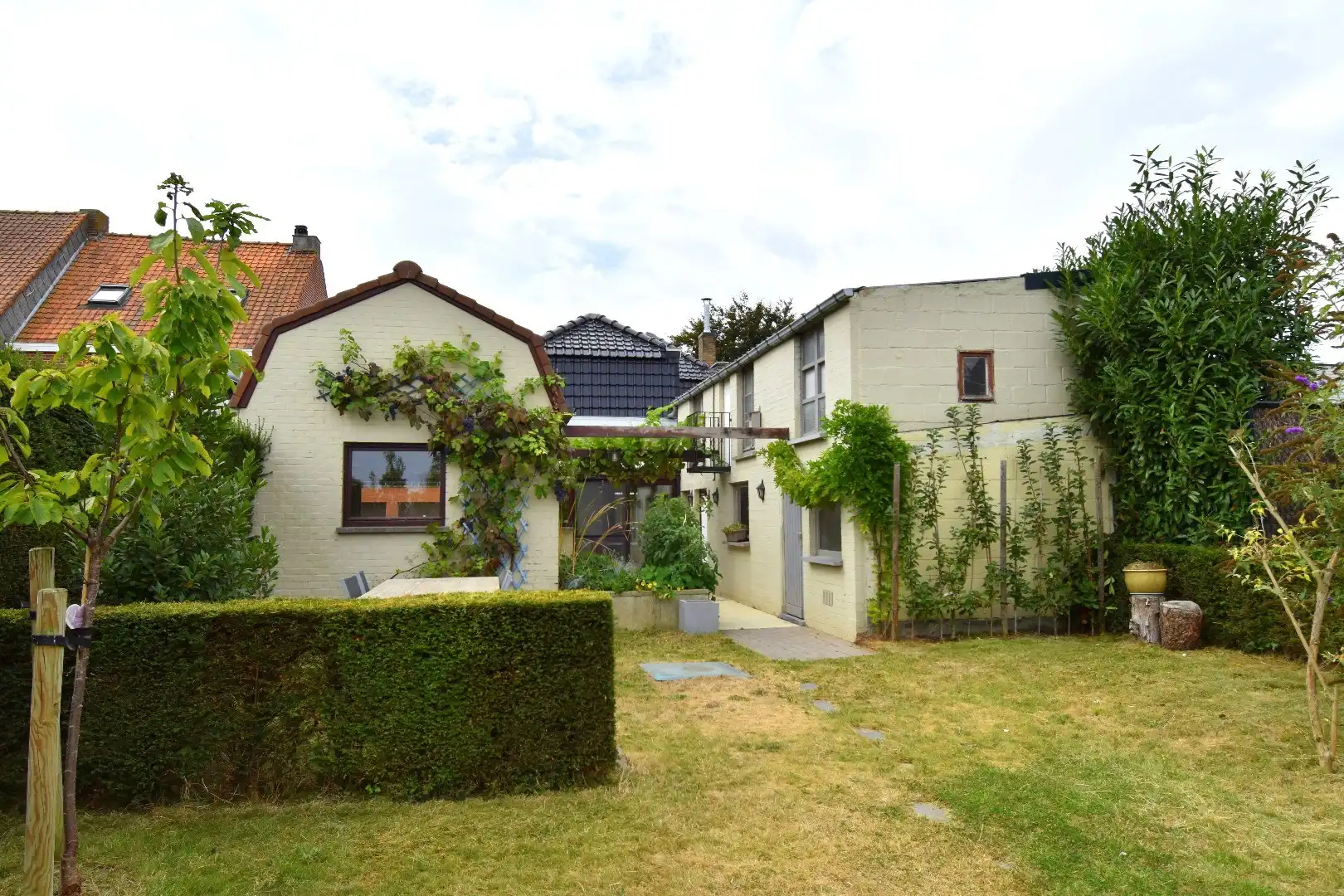 Charmante alleenstaande woning met 3 slaapkamers, tuin en garage in een rustige straat te Rollegem foto 24