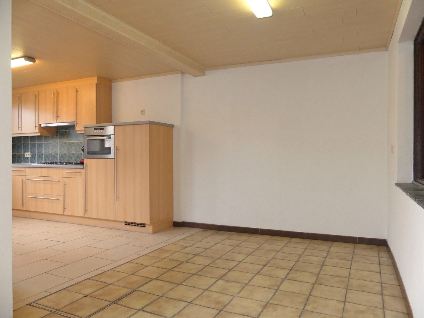 Ruime en instapklare gezinswoning met 5 slaapkamers foto 4