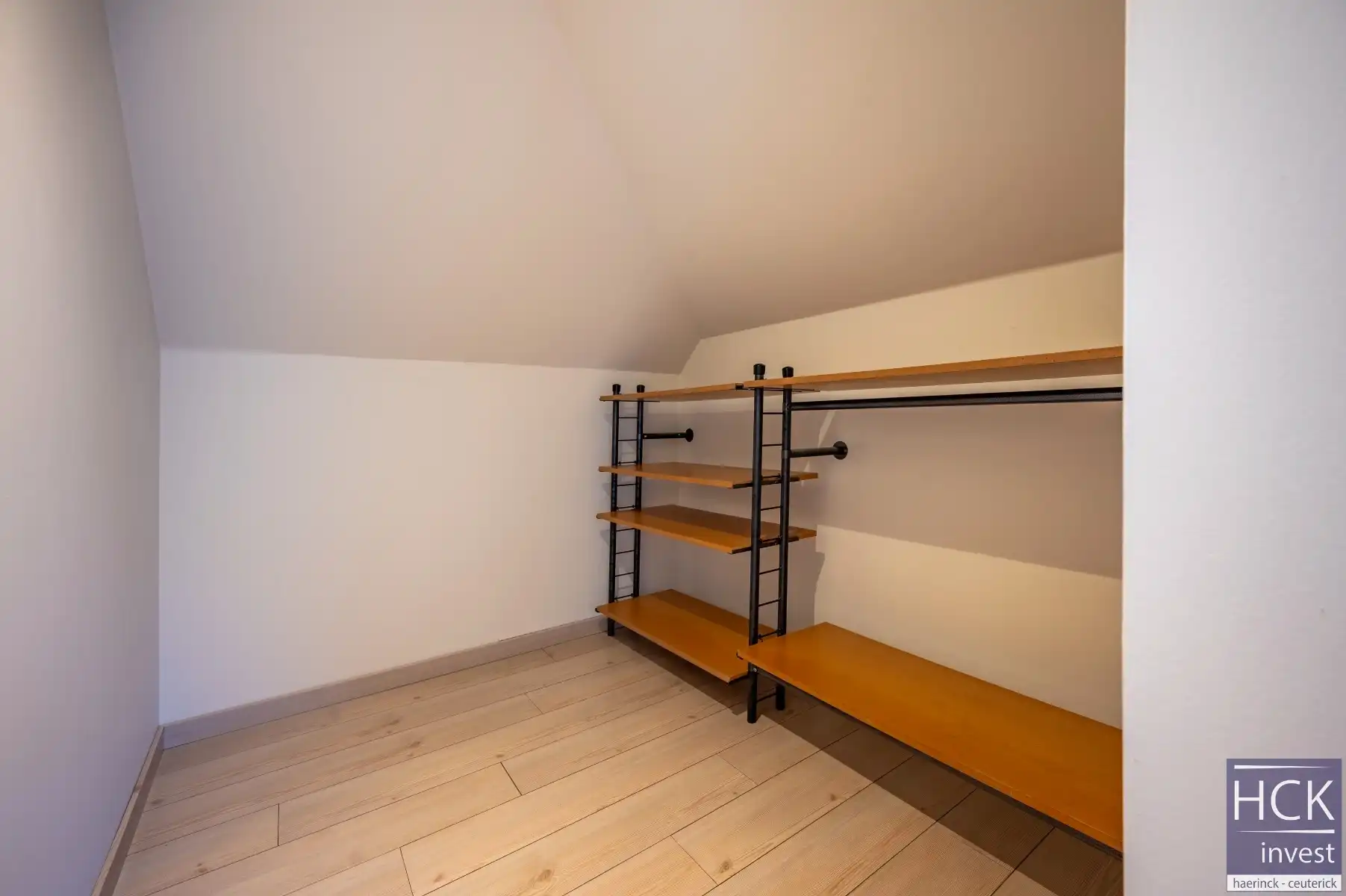 KRUISHOUTEM - Instapklare en prachtig gelegen woning met 4 SLPK. én zwembad foto 19