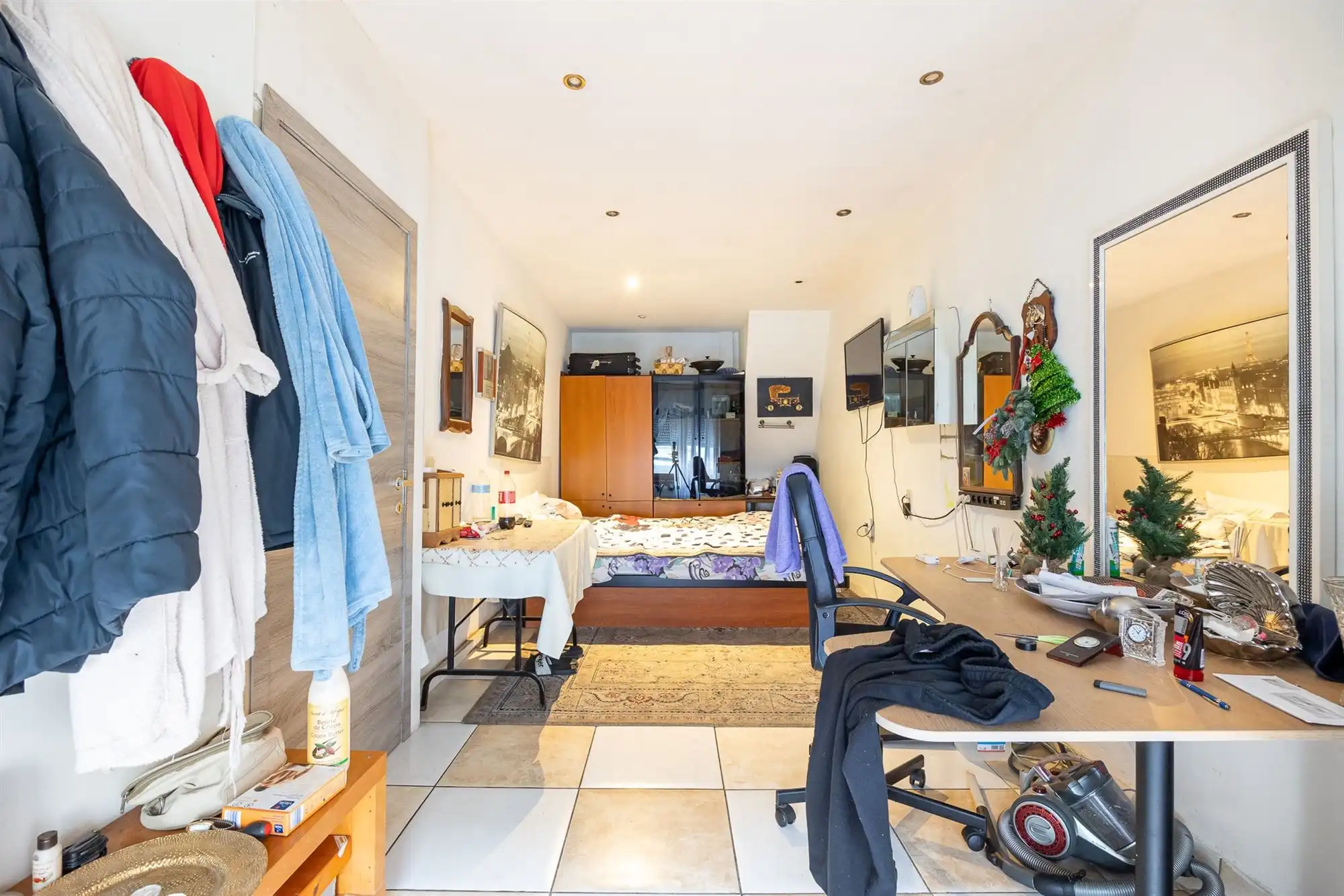 Opnieuw te koop: Te renoveren arbeidersw. met 3 slpk. en tuin foto 3