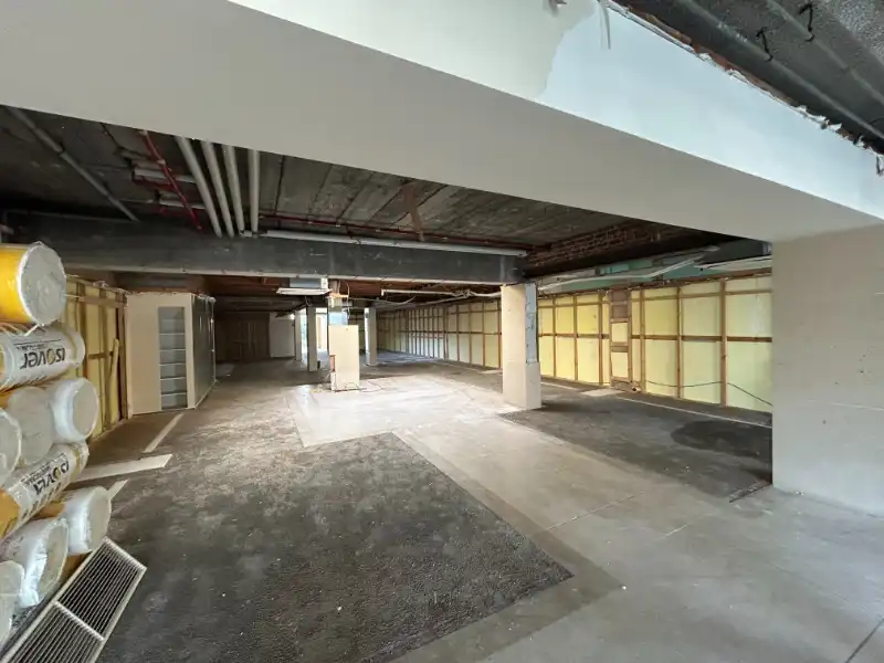 Casco handelsruimte van 398 m² op toplocatie in Merelbeke foto 11