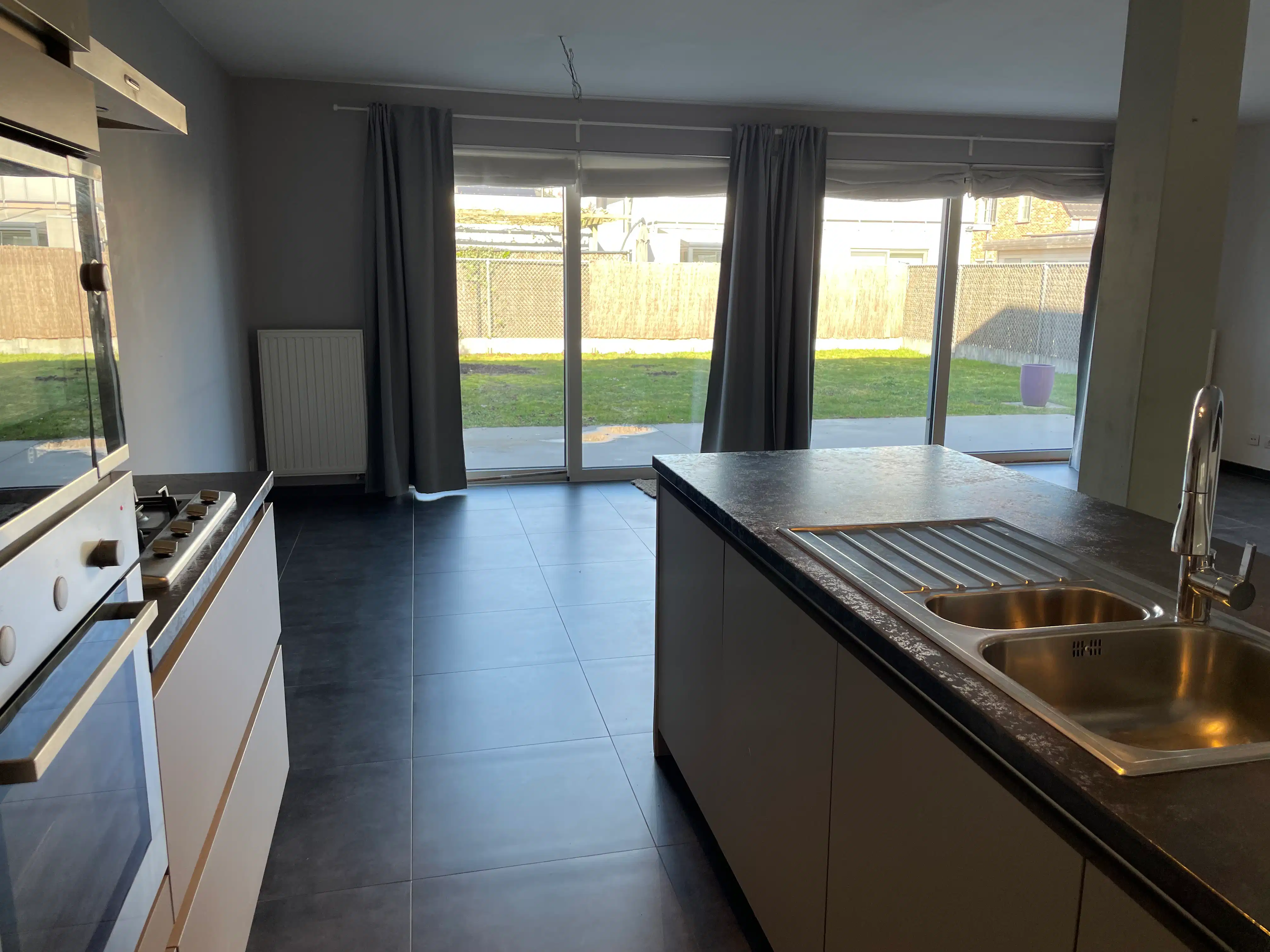 Moderne 3-slpk EENGEZINSWONING + tuin foto 11