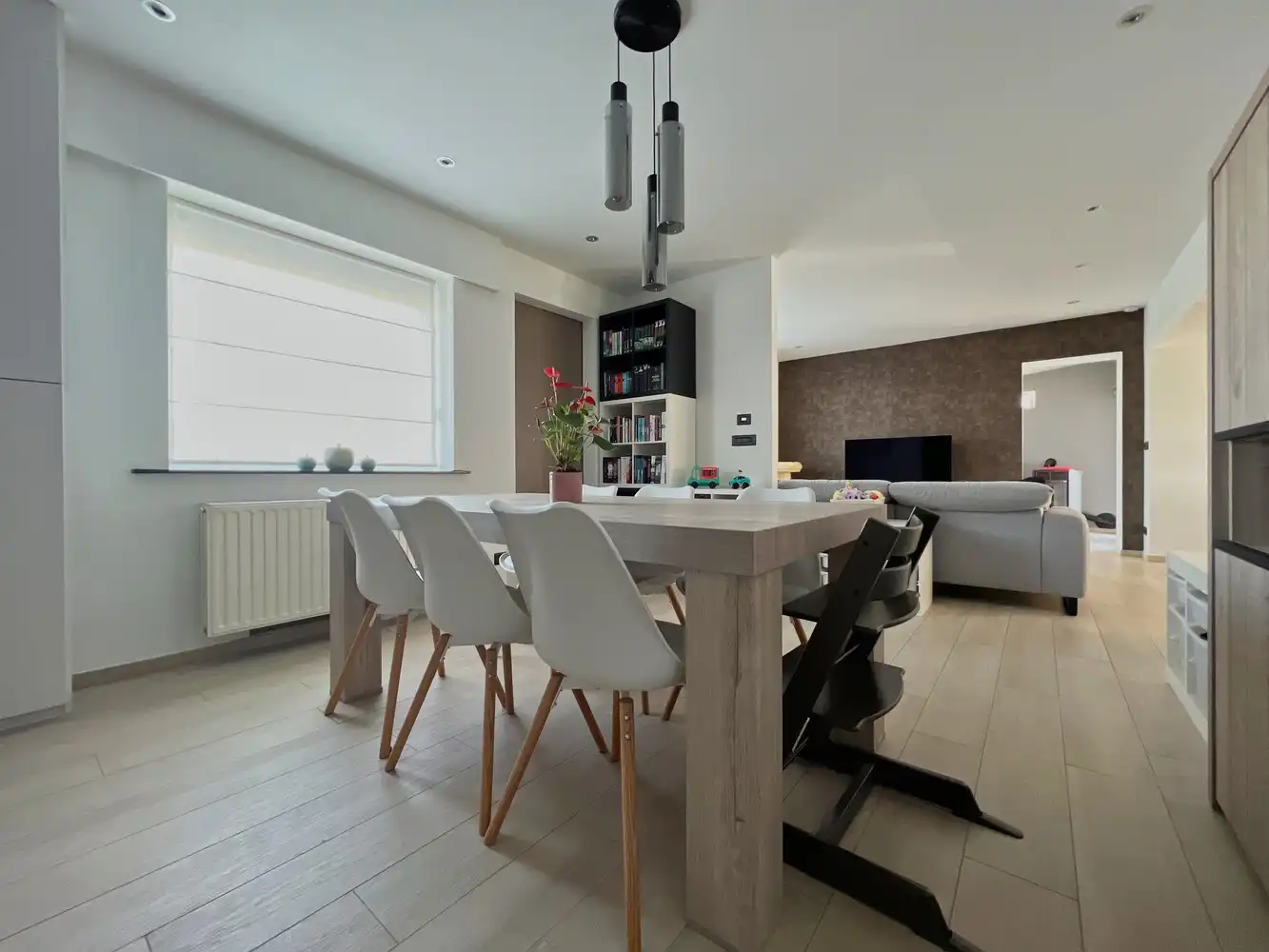 Prachtige gezinswoning met bijgebouw + zonnige tuin foto 4