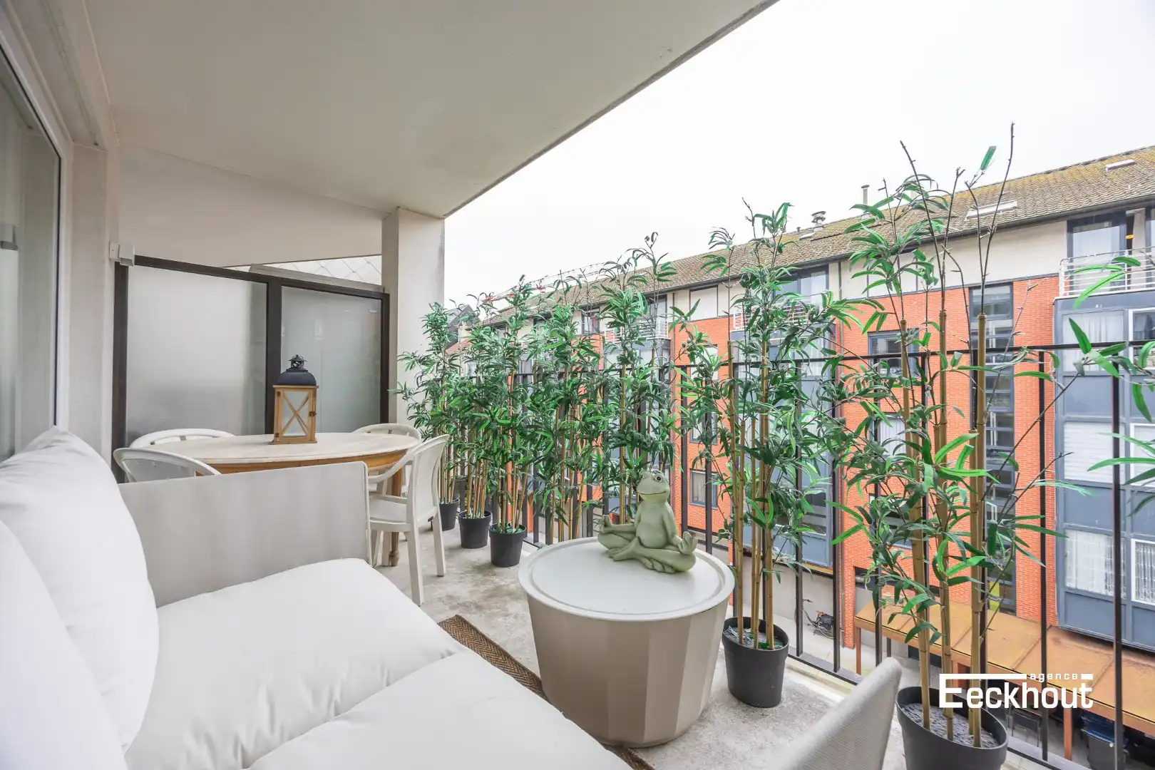 Instapklaar appartement met ruim zonneterras in het centrum van Oostende! foto 12