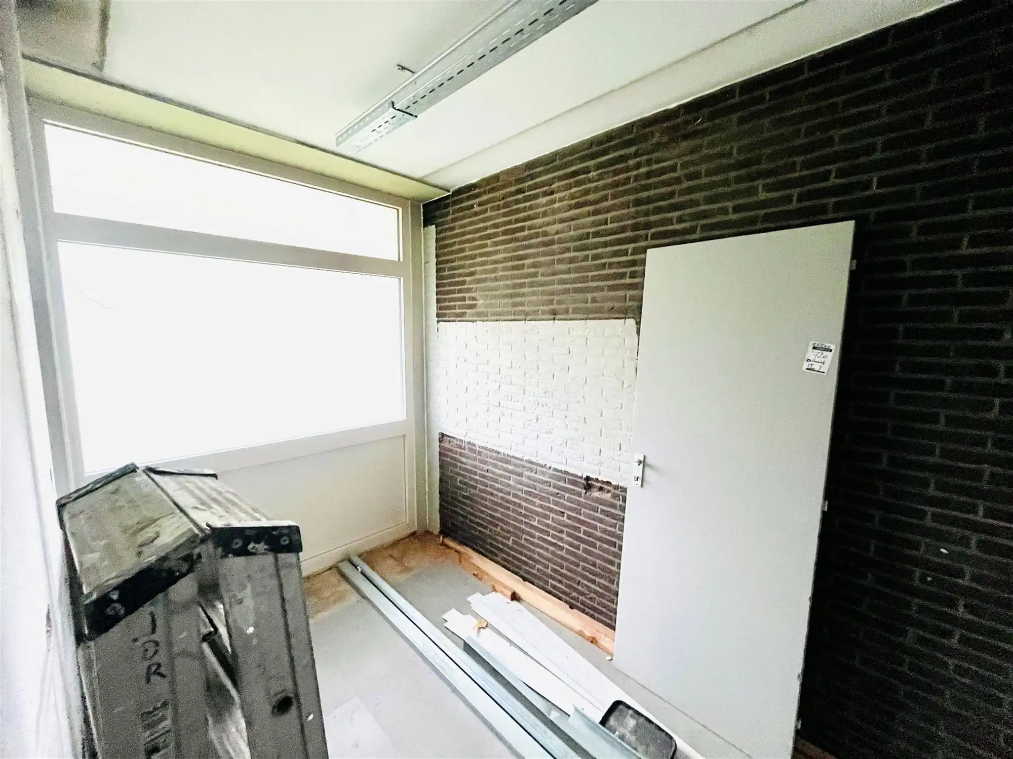 Casco commerciële ruimte + optioneel 2 garages aan meerprijs. foto 10