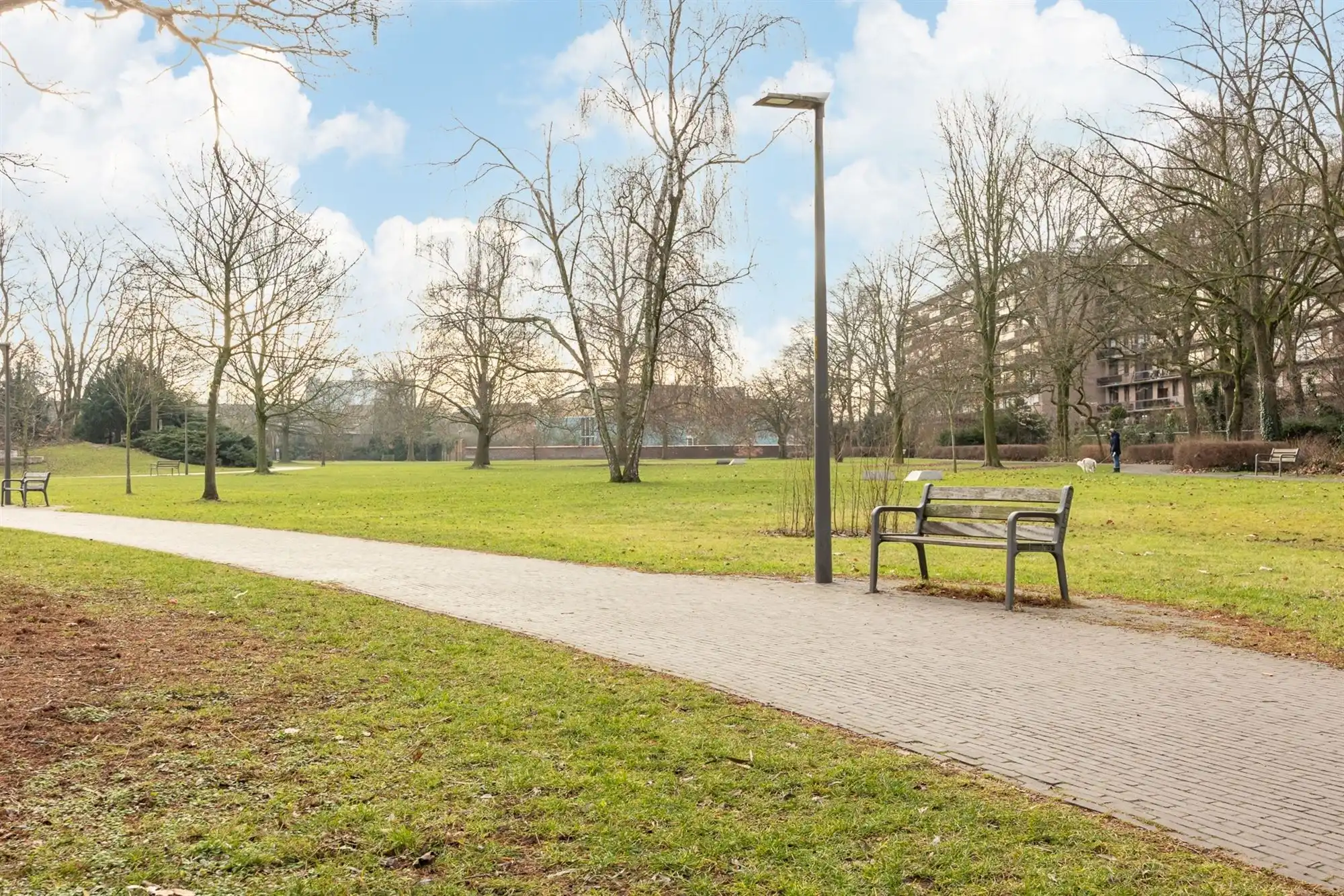 Gerenoveerd app. met 2 slpkmrs. en terras foto 27