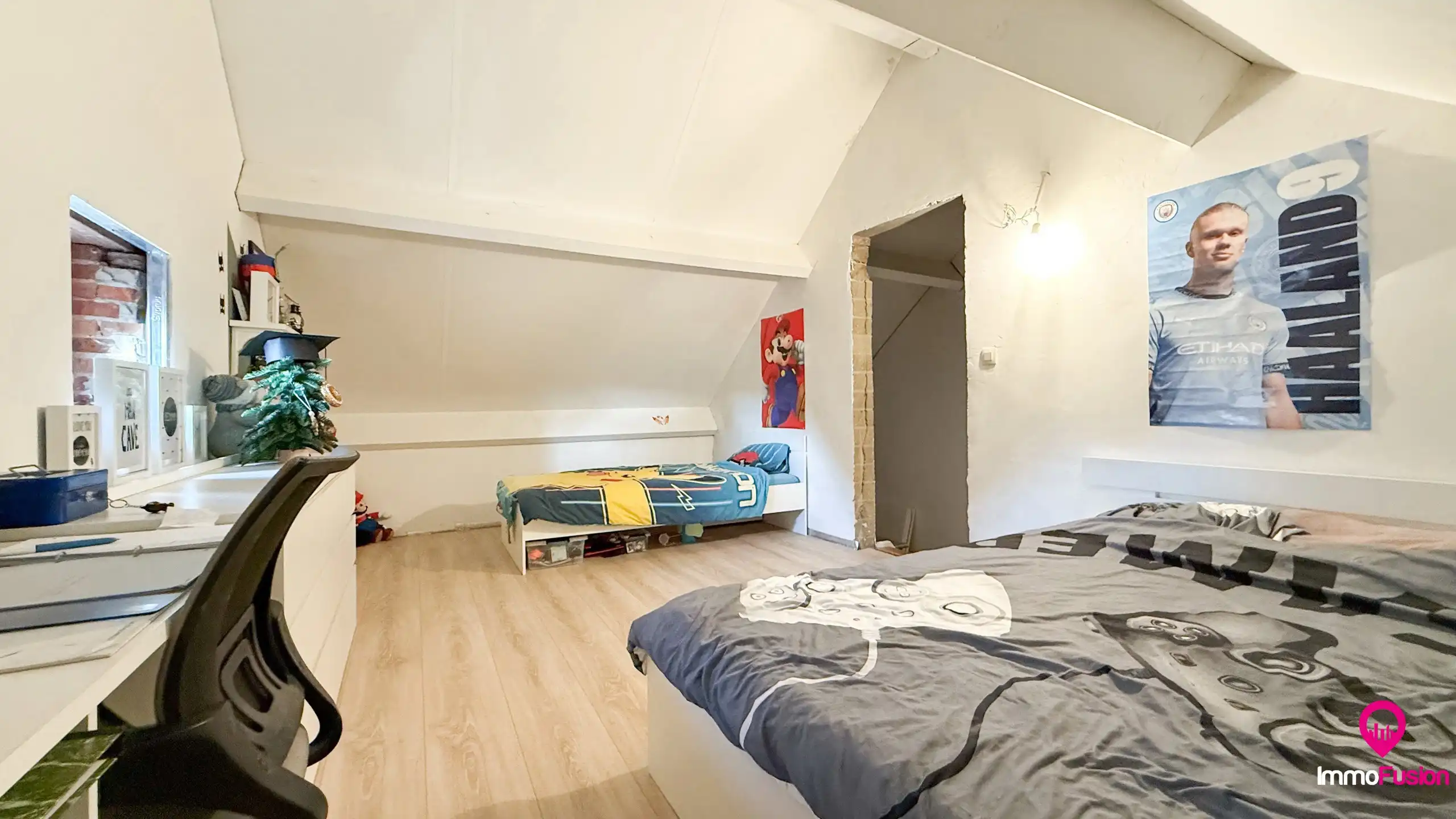 Zeer ruim wonen met 5 slpks en rustig gelegen! foto 31