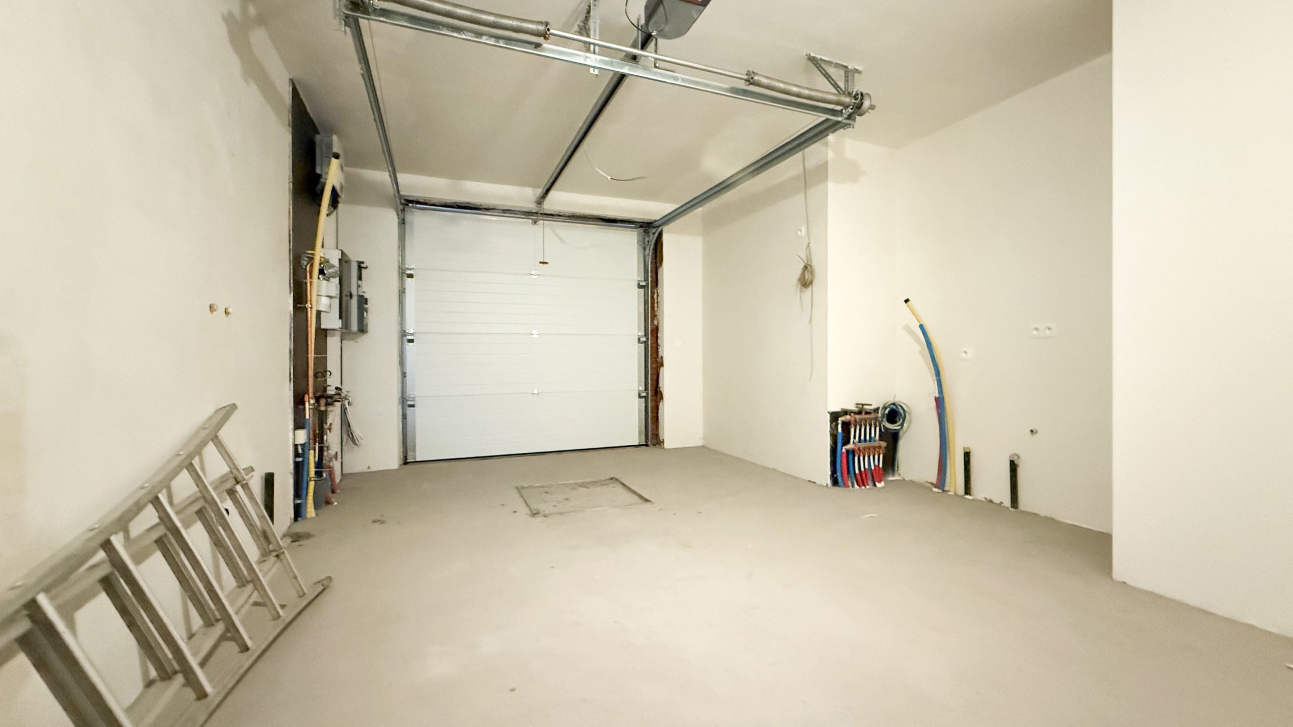 Volledig afgewerkte landelijke woning aan 2% Registratie! foto 9