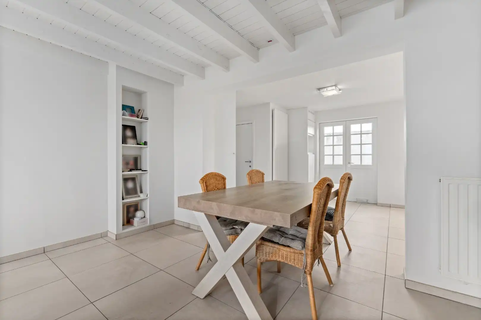 Instapklare halfopen woning te huur in het landelijke Lapscheure met prachtig open zicht op de velden foto 3