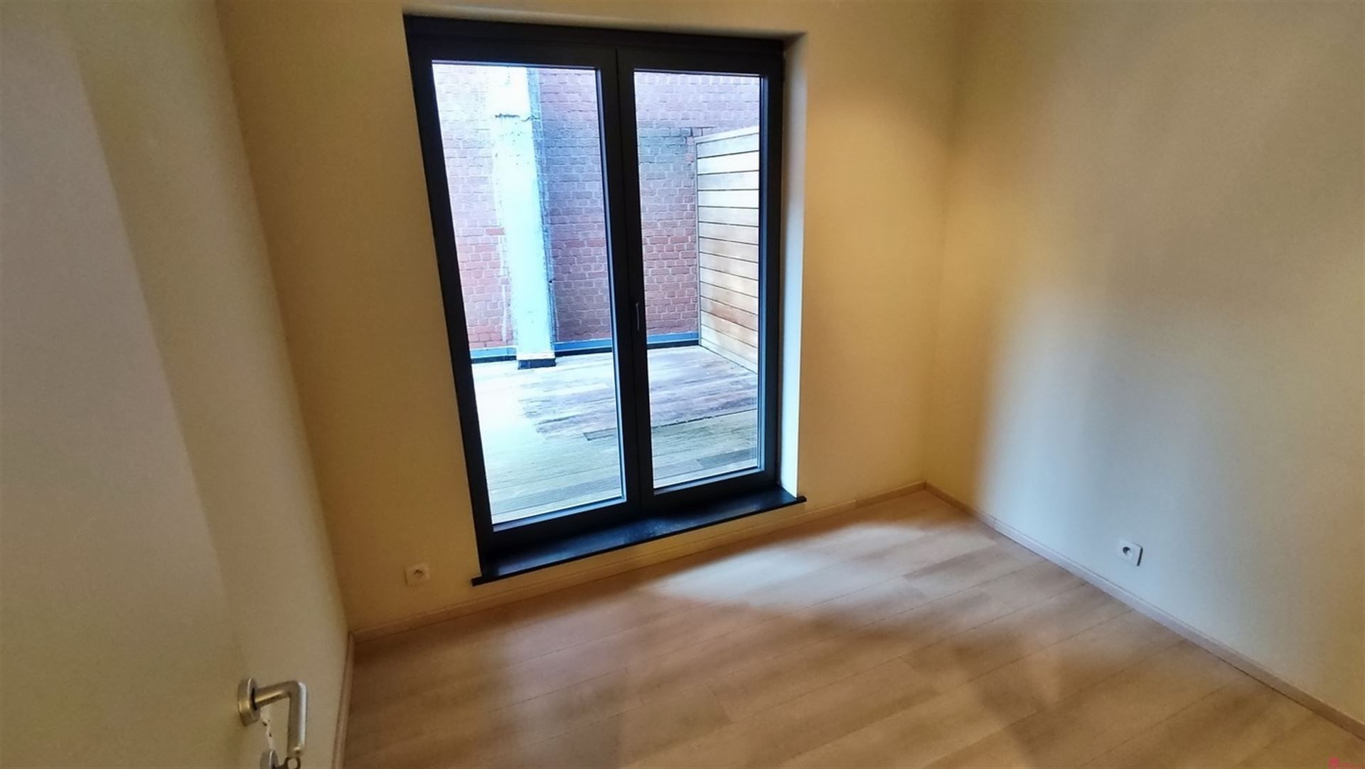 Appartement met ruim terras foto 8