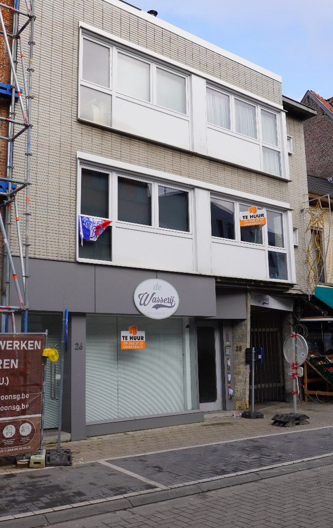 Te huur te Lokeren: Multifunctioneel pand in centrum foto 2