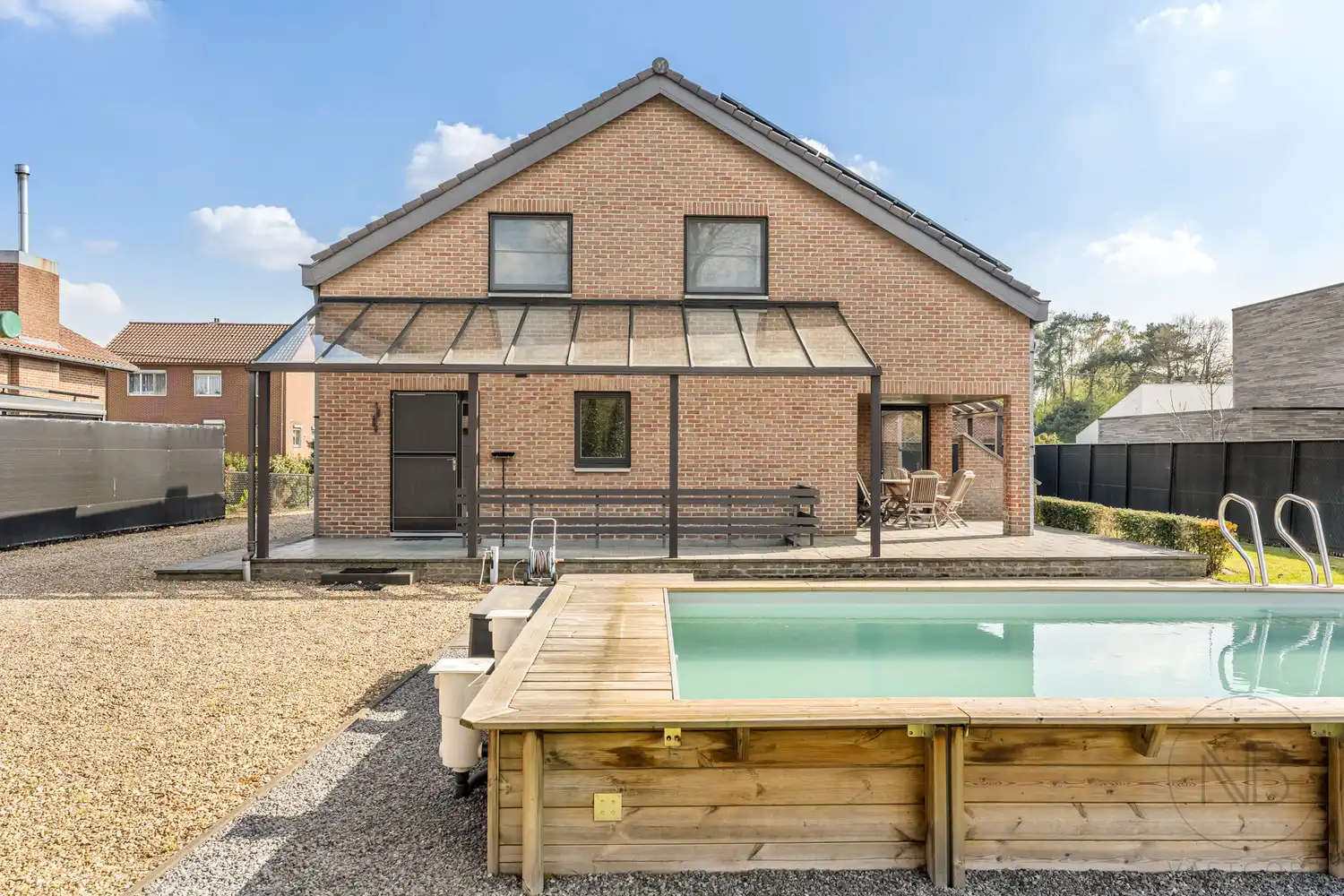 Architectenwoning met ruimte, licht en absolute rust! foto 3