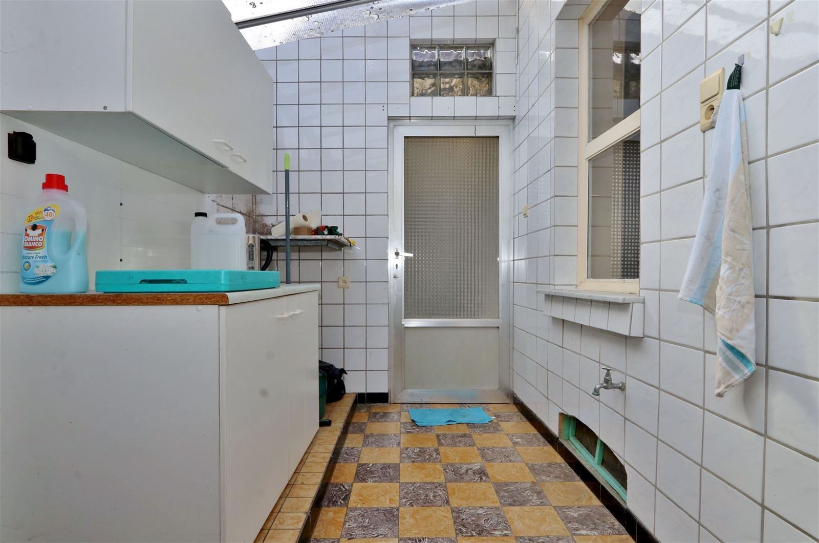 Grondig te renoveren 3-gevelwoning met 3 slaapkamers te Lembeek foto 9