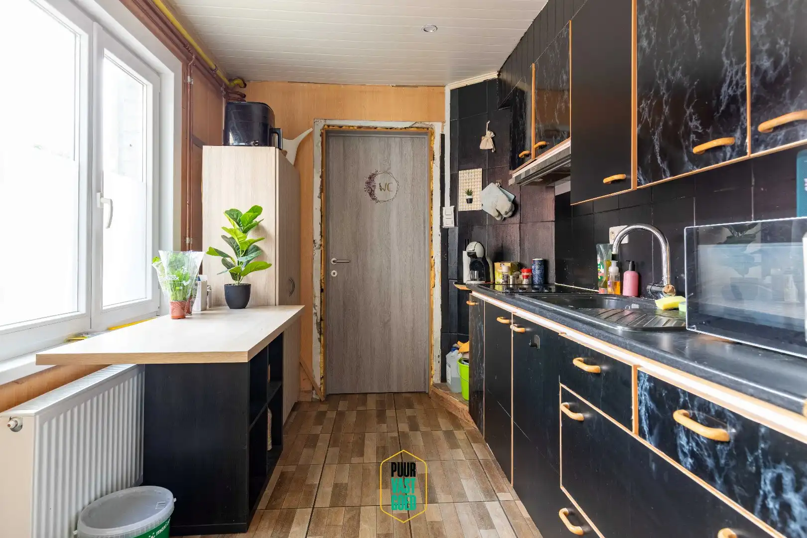 Charmante gezinswoning met 4 slaapkamers op een uitstekende ligging in Sint-Andries. foto 5